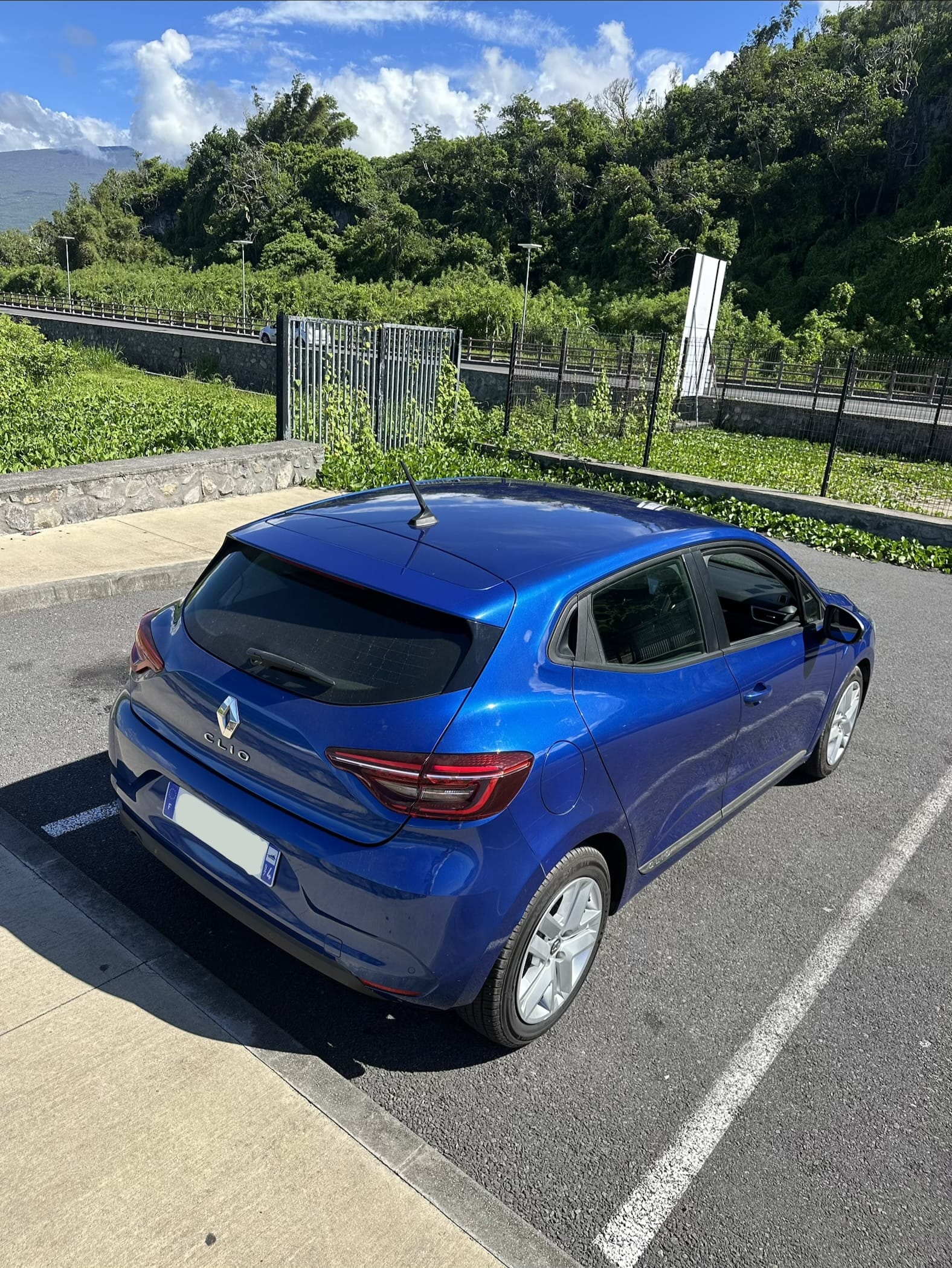Renault Clio 90 Tce avec GPS