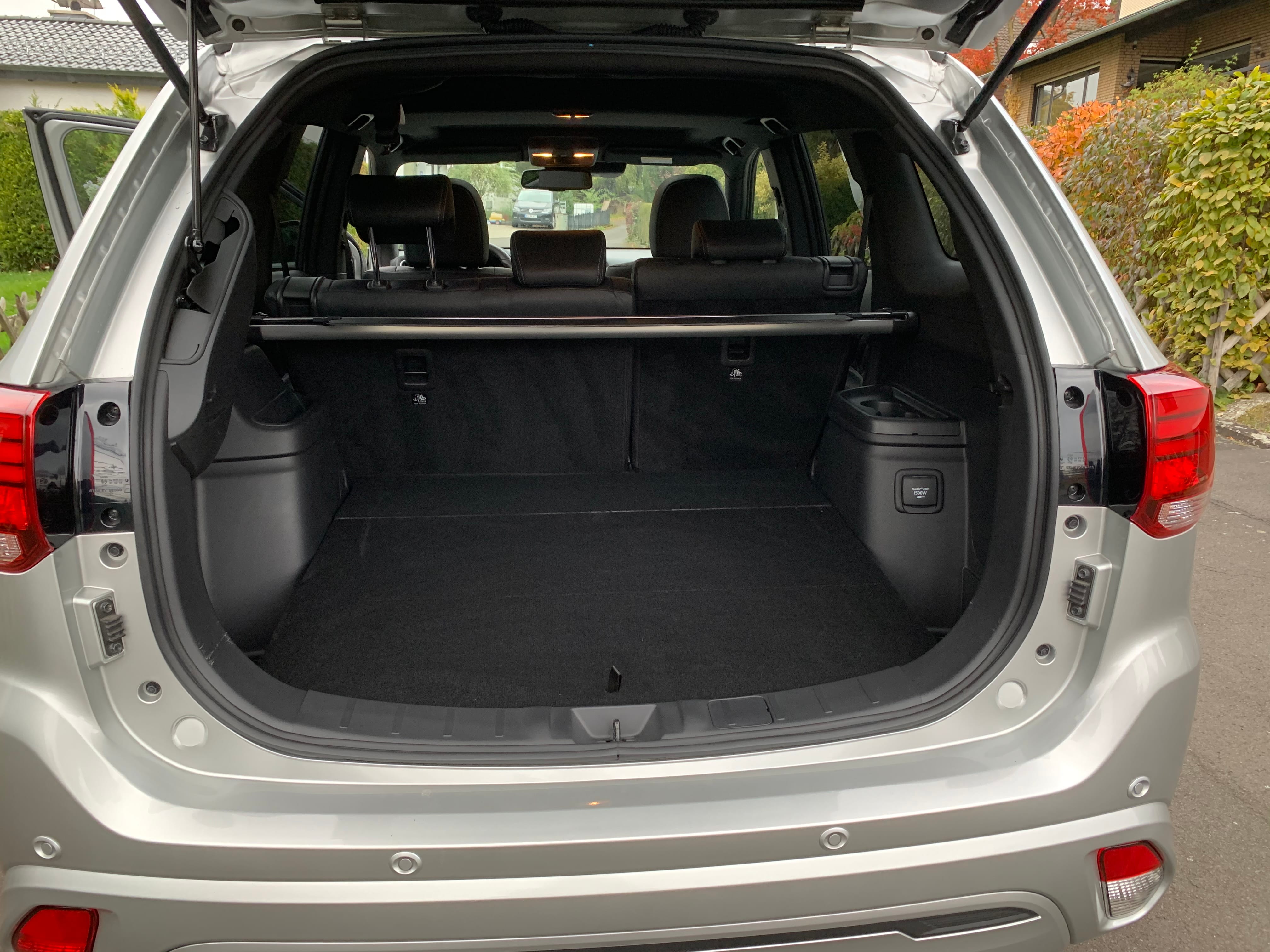 Mitsubishi Outlander Hybrid med Ryggekamera