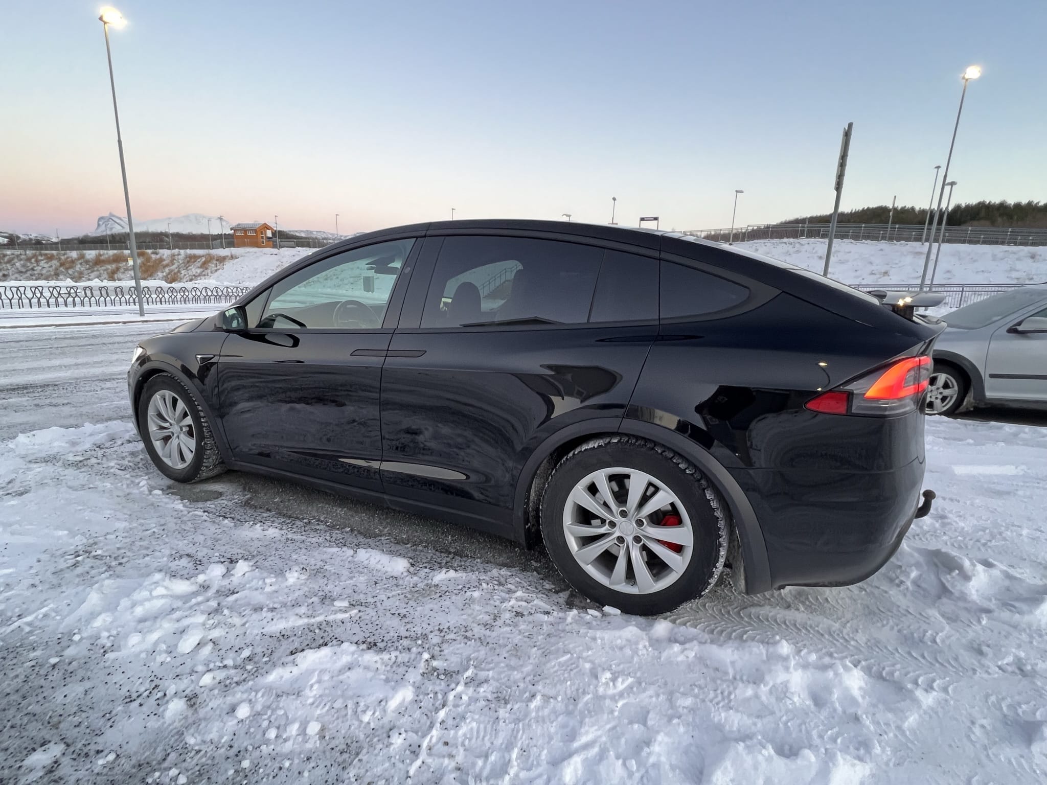 Tesla Model X 100D med Aircondition