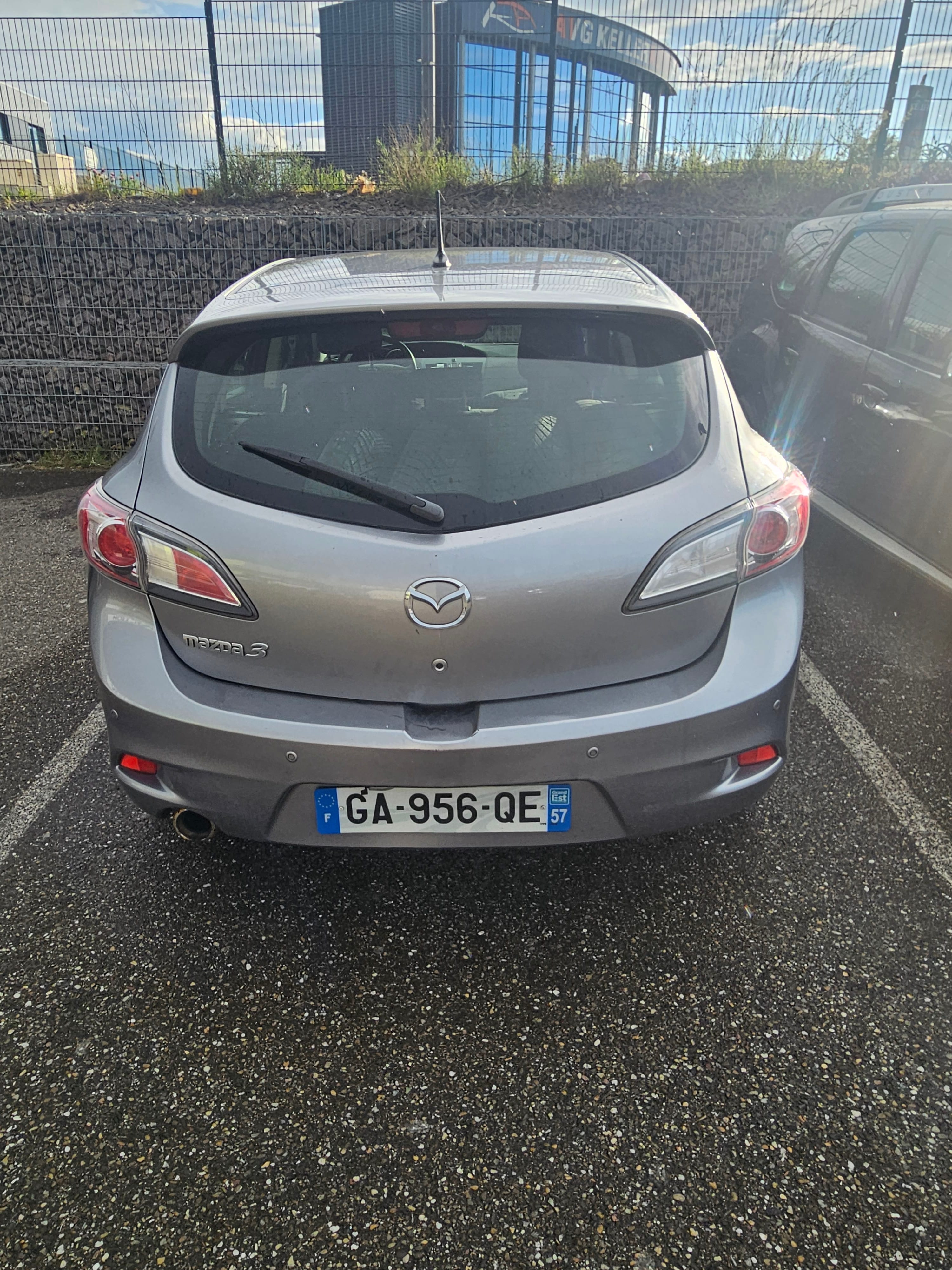 Mazda 3 avec GPS