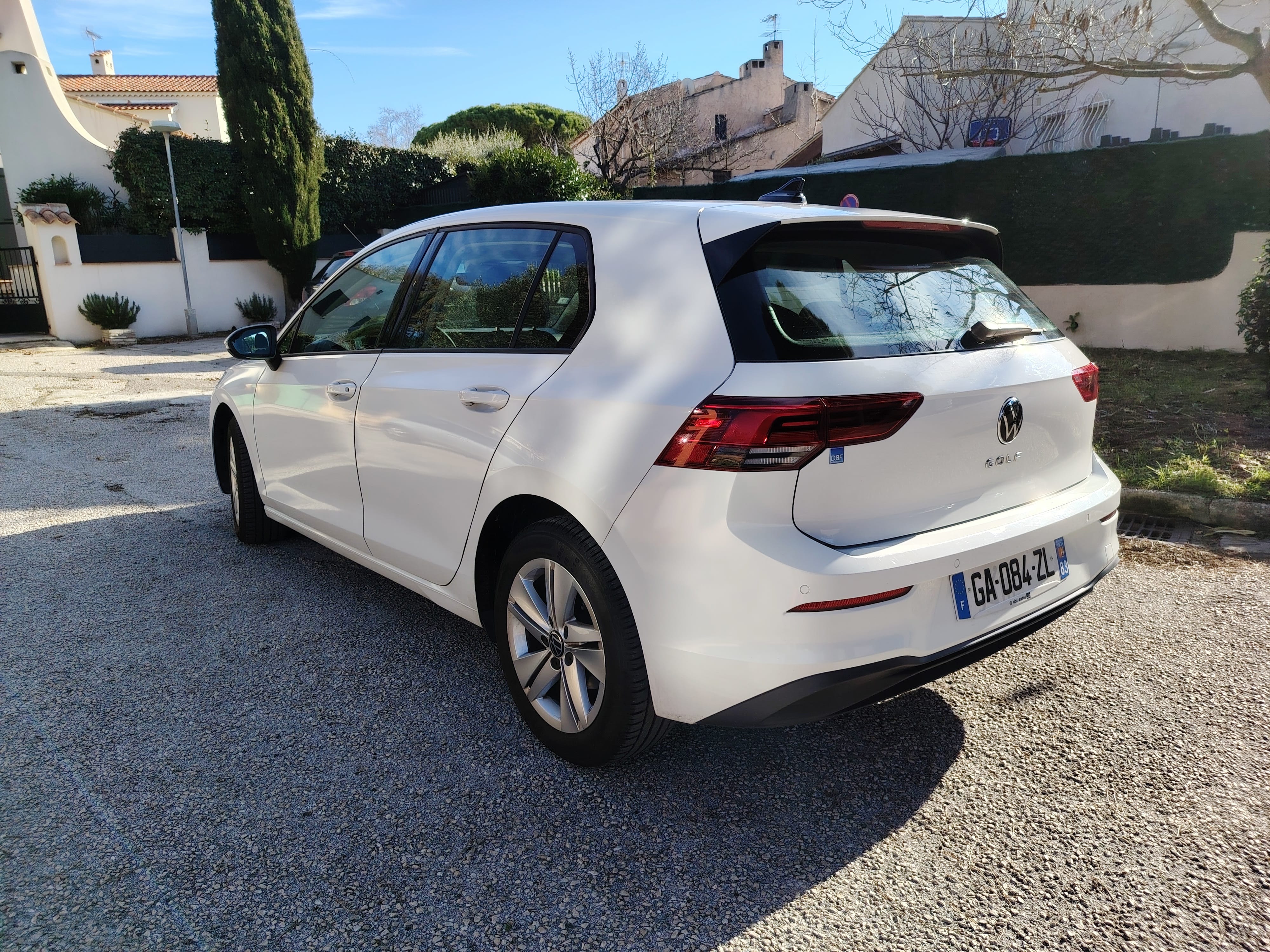 Volkswagen Golf 2.0 tdi 110 ch avec GPS