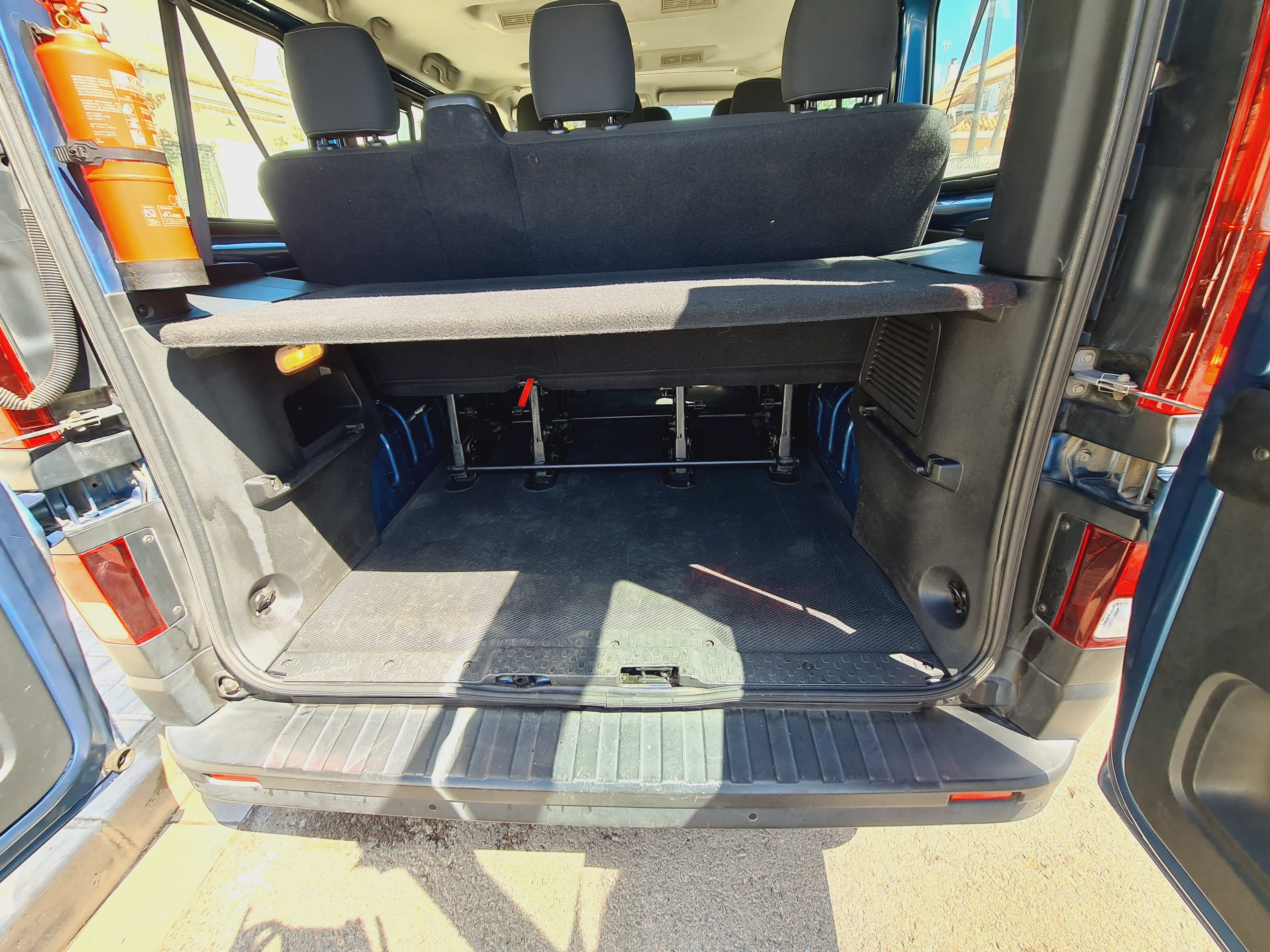 Opel Vivaro Combi Diesel 9 Asientos