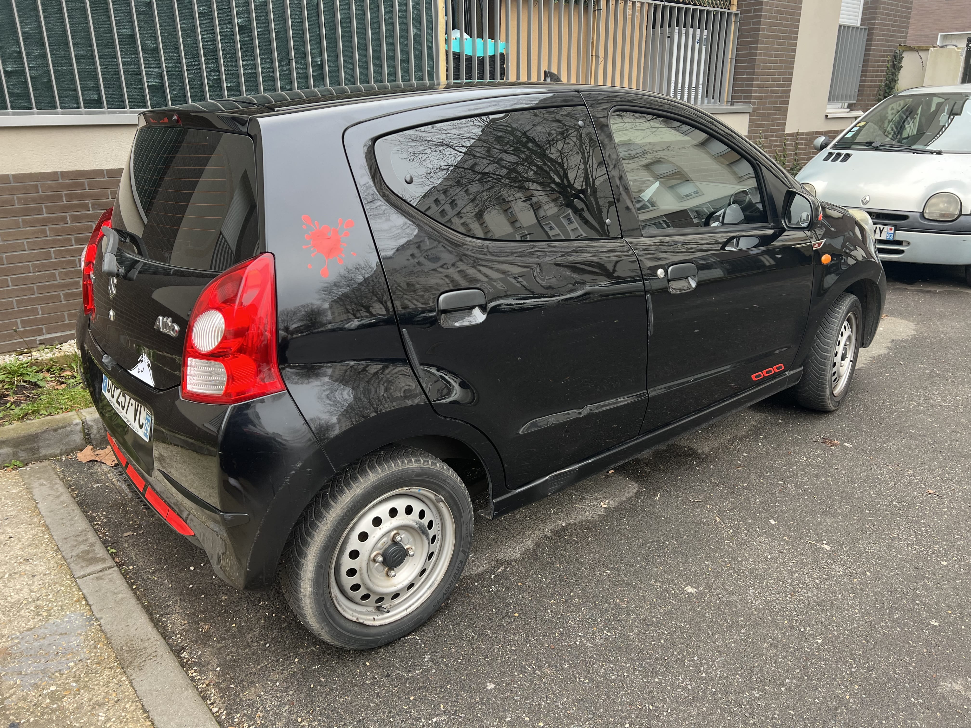 Suzuki Alto avec Dashcam