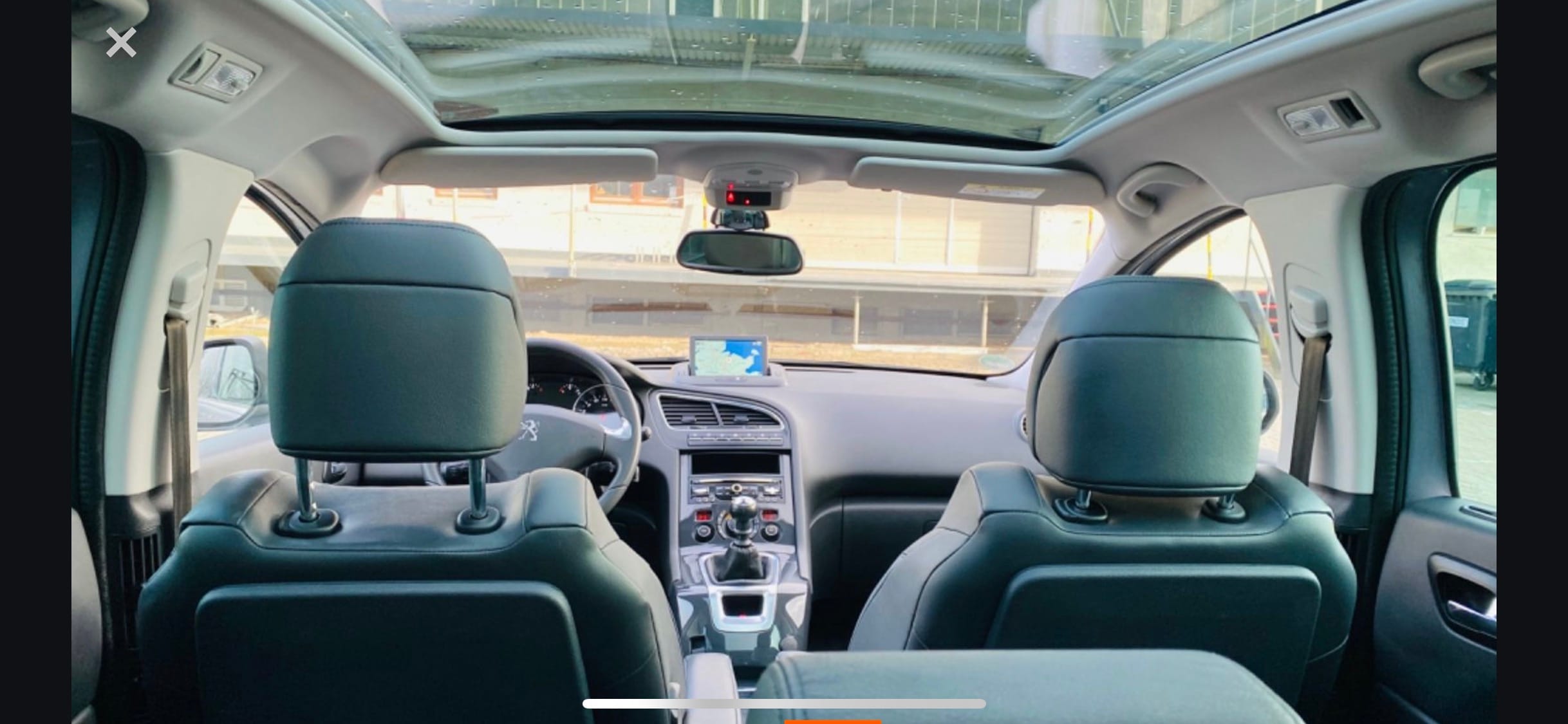 Peugeot 5008 avec GPS