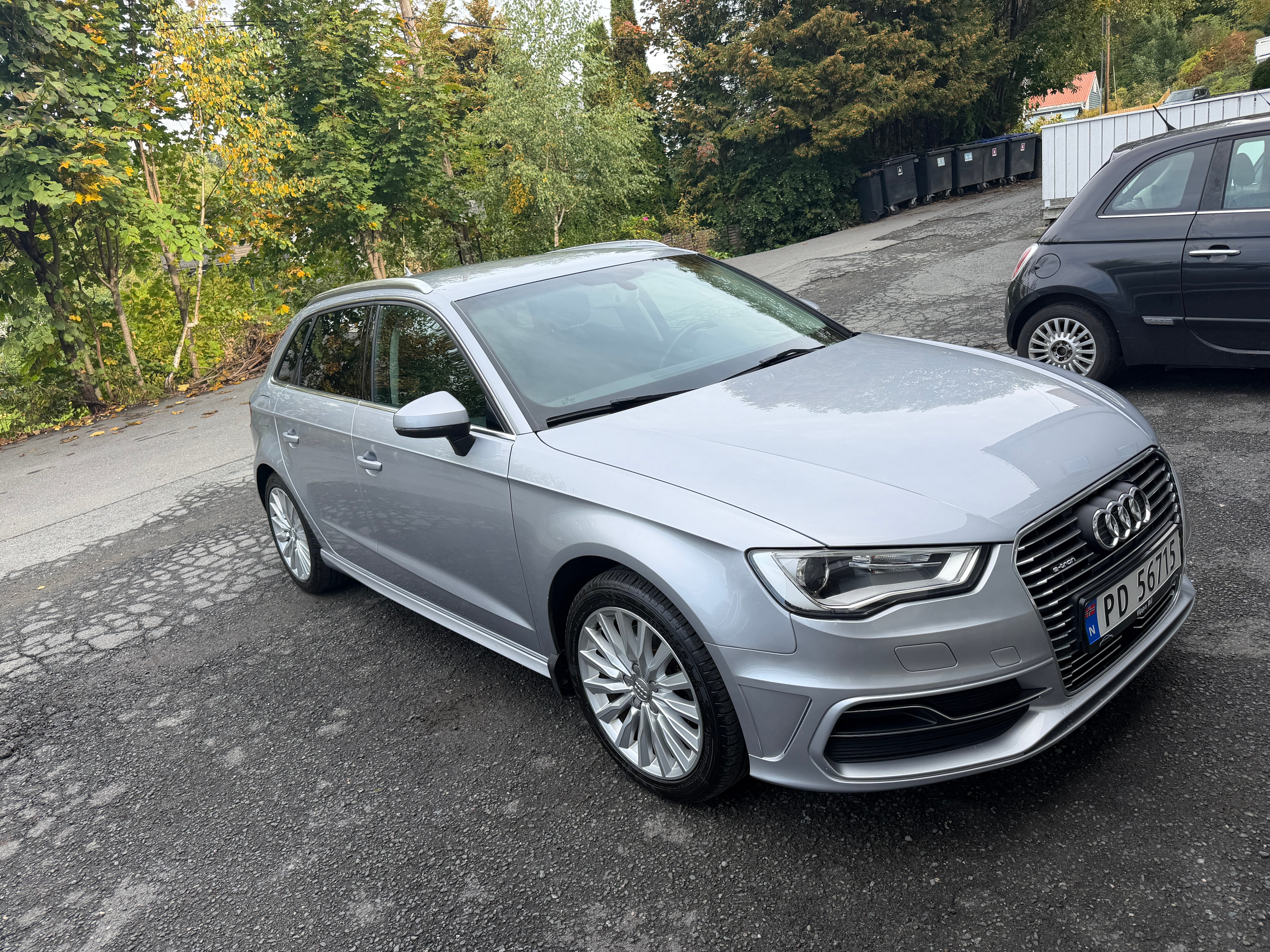 Audi A3 e-tron med Aircondition