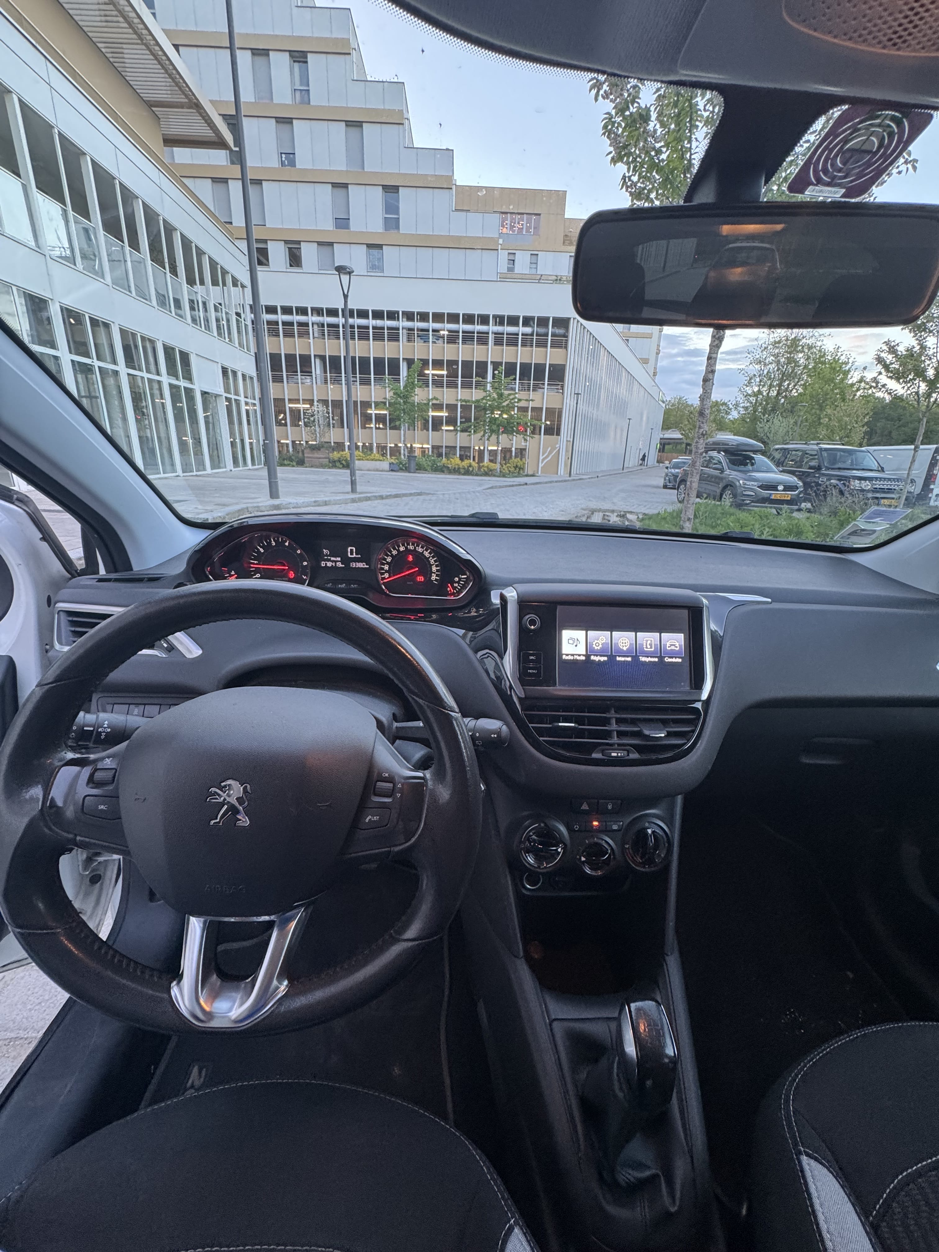Peugeot 208 avec Régulateur de vitesse