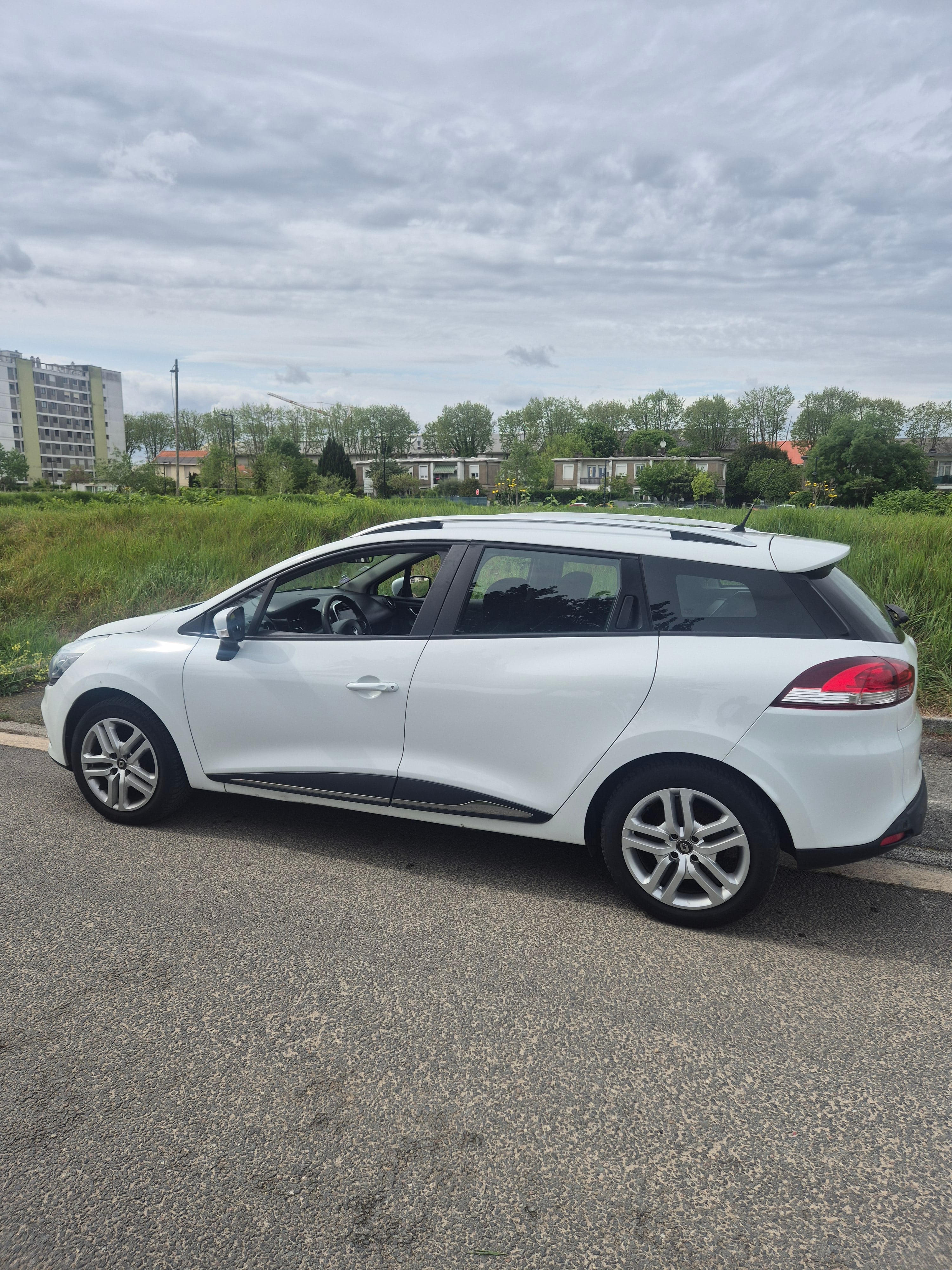 Renault Clio Estate met Airco