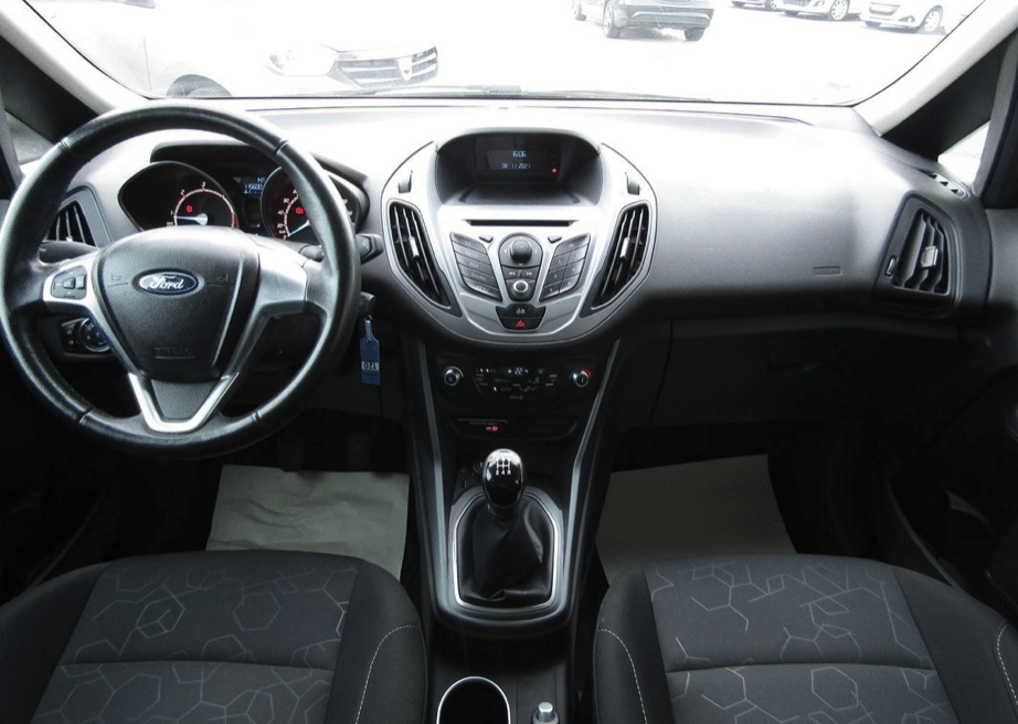 Ford B-Max avec Siège bébé