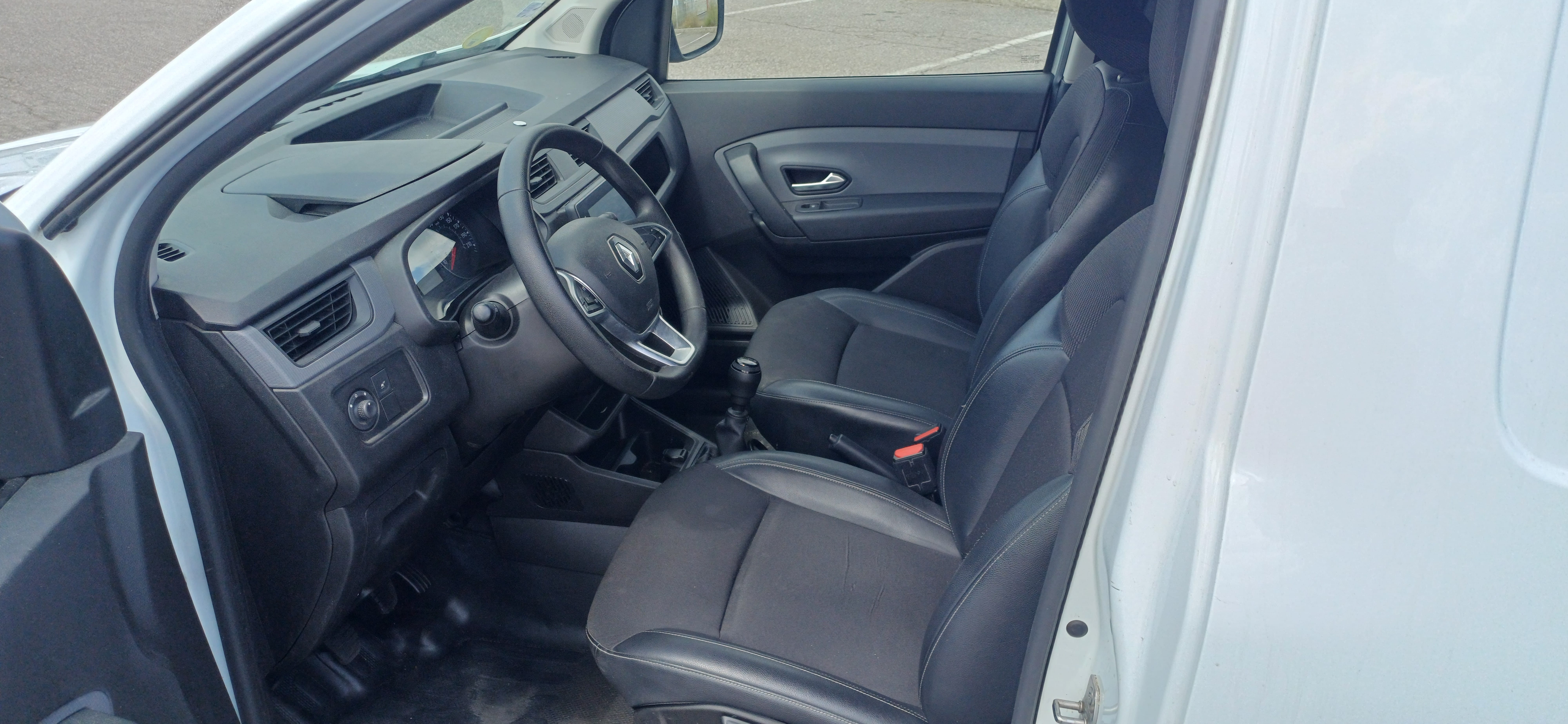 Renault Express avec Entrée audio / iPod