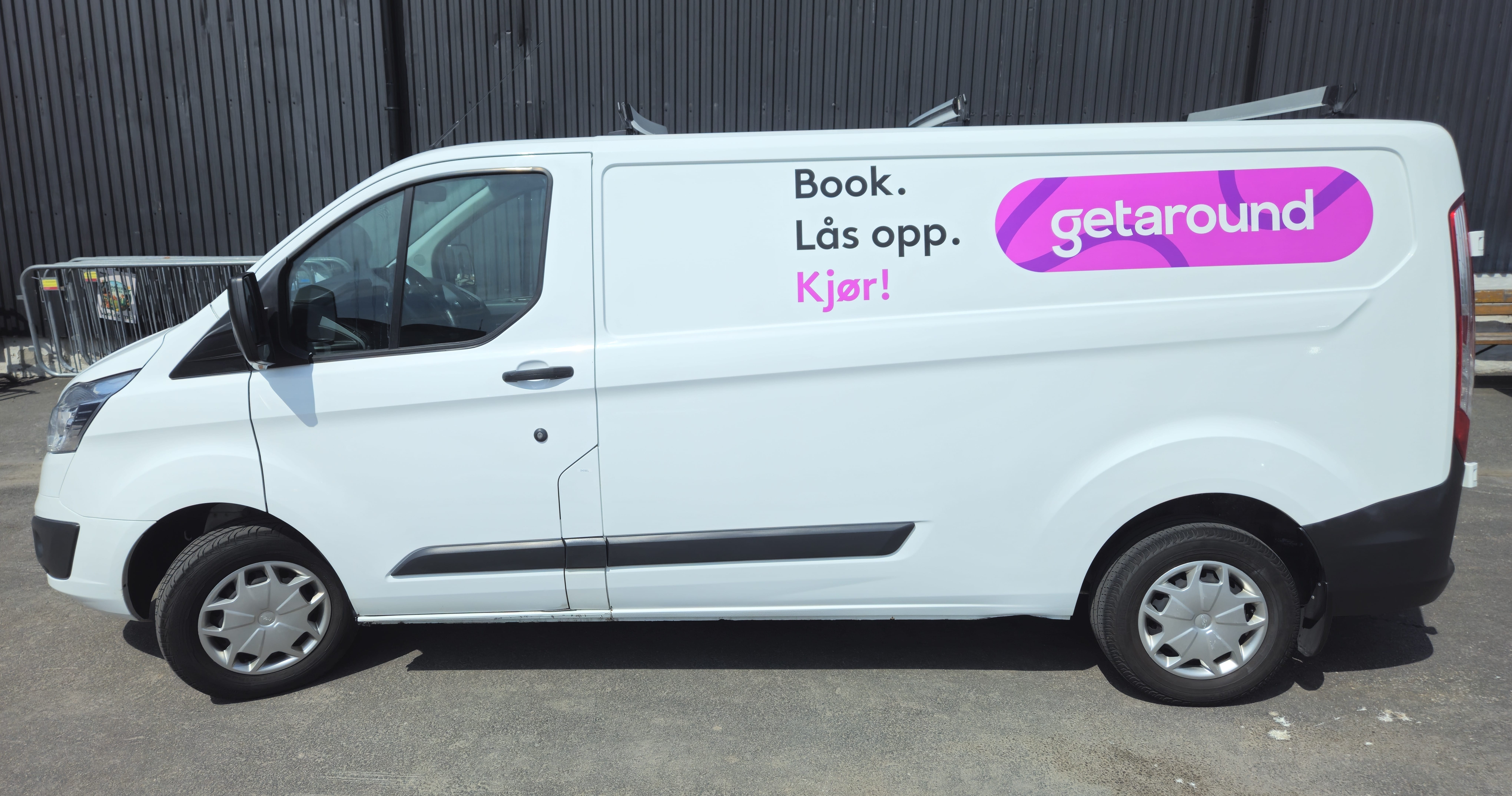 Ford Transit Custom Varebil med egen parkeringsplass. med Aircondition