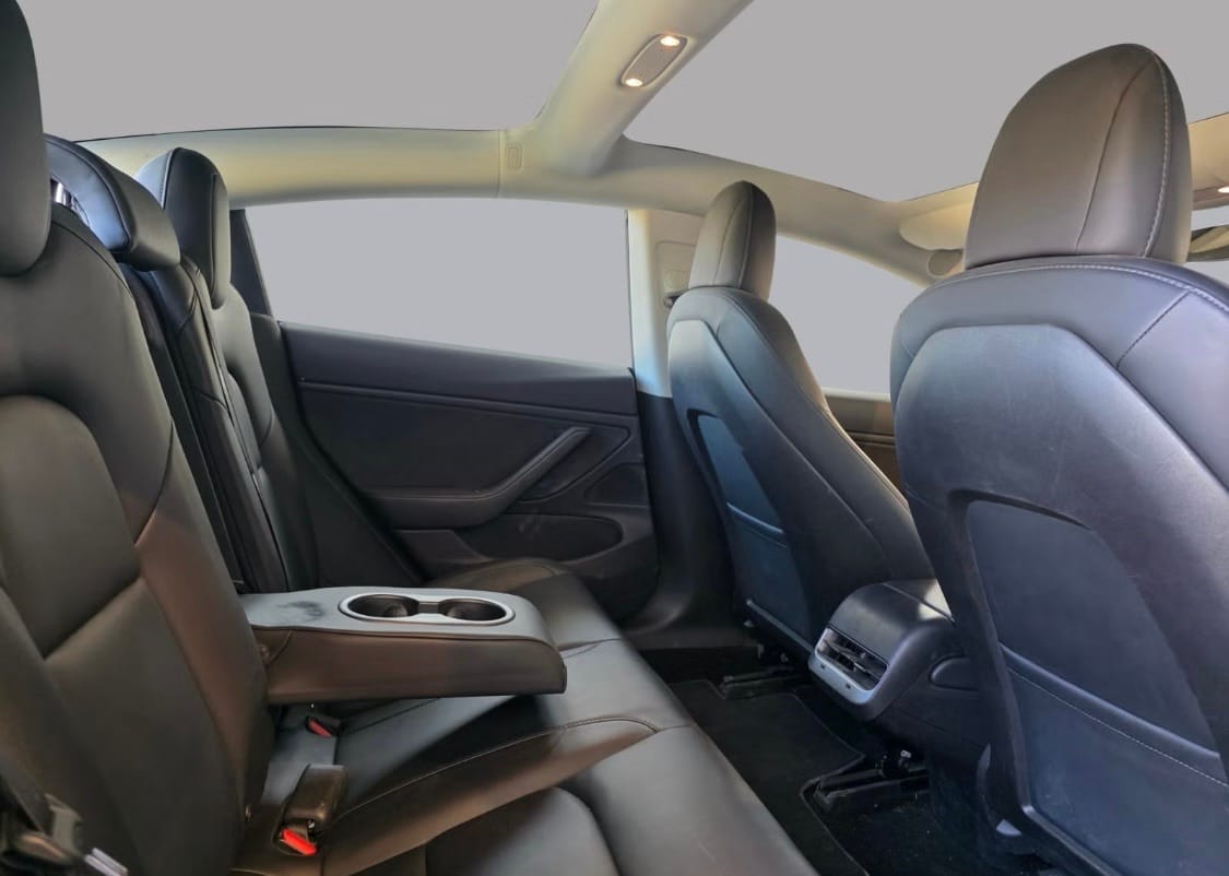 Tesla Model 3 Long Range med GPS