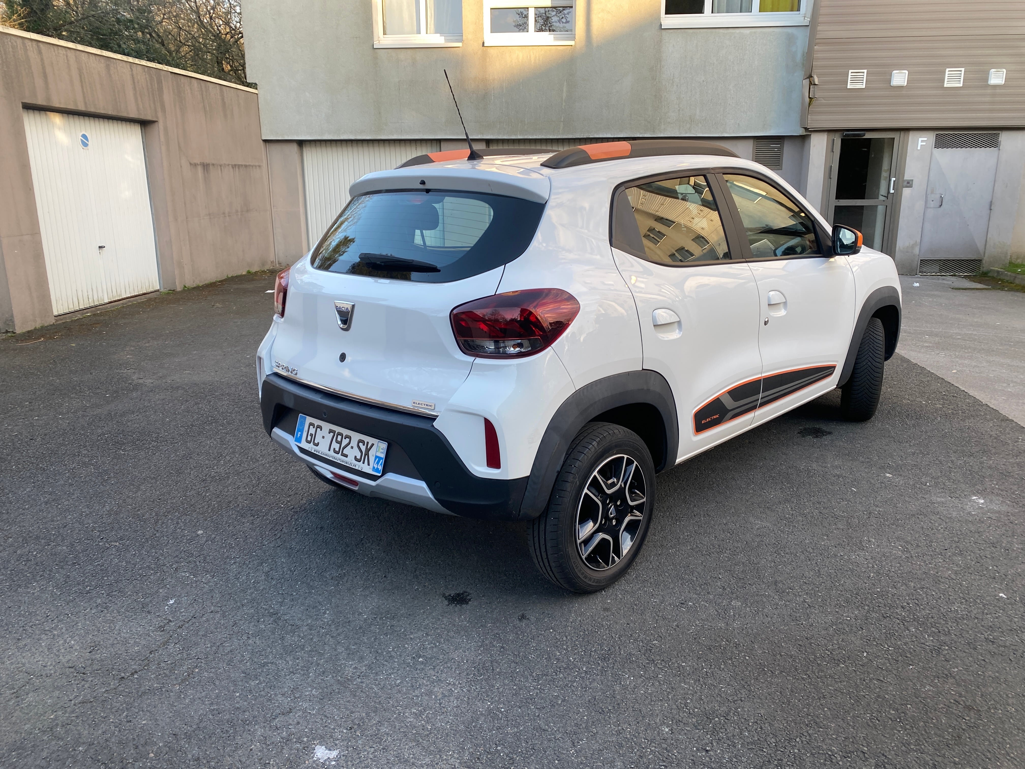Dacia Spring avec Climatisation
