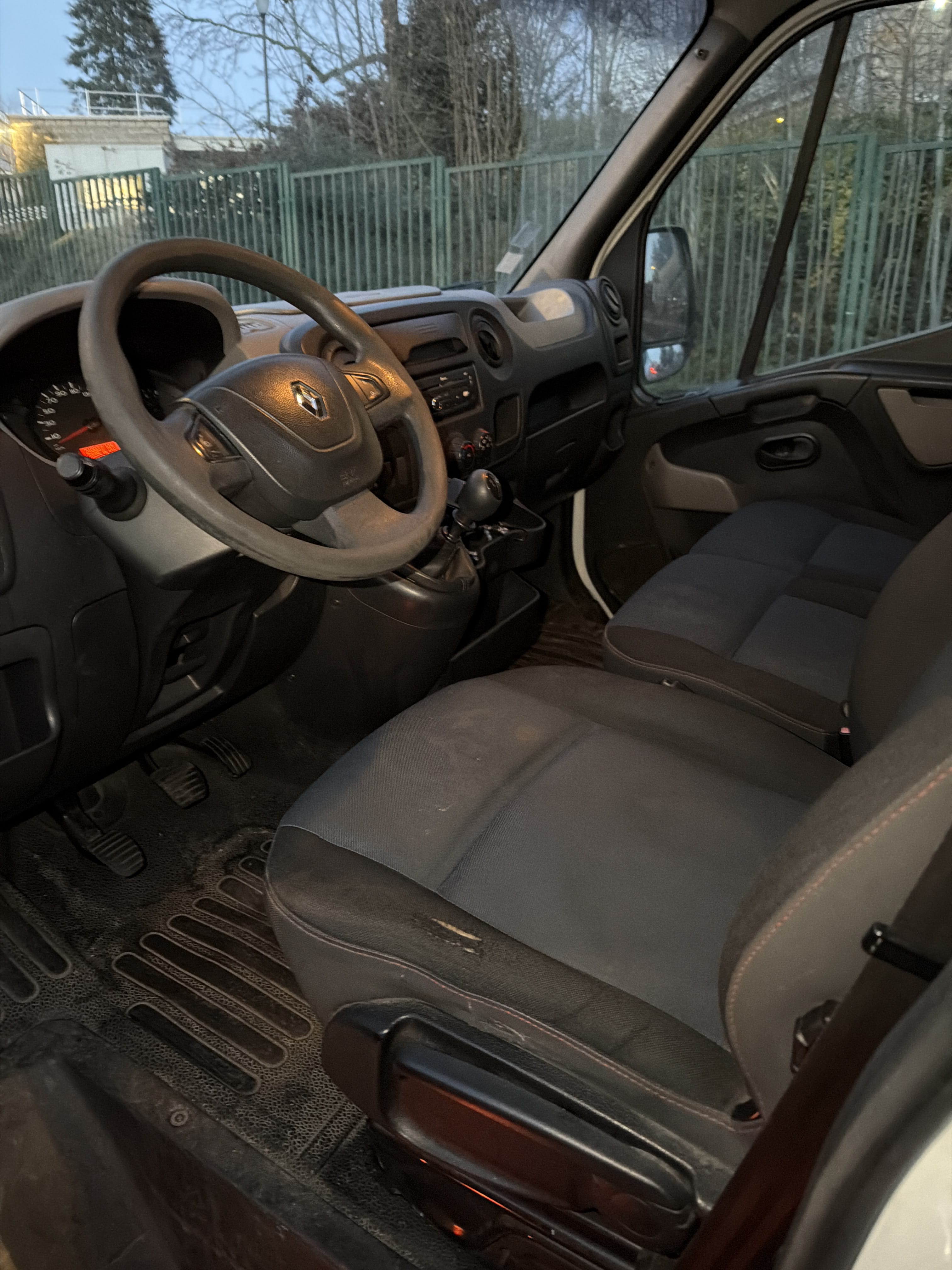 Renault Master L2h2 CT avec Entrée audio / iPod