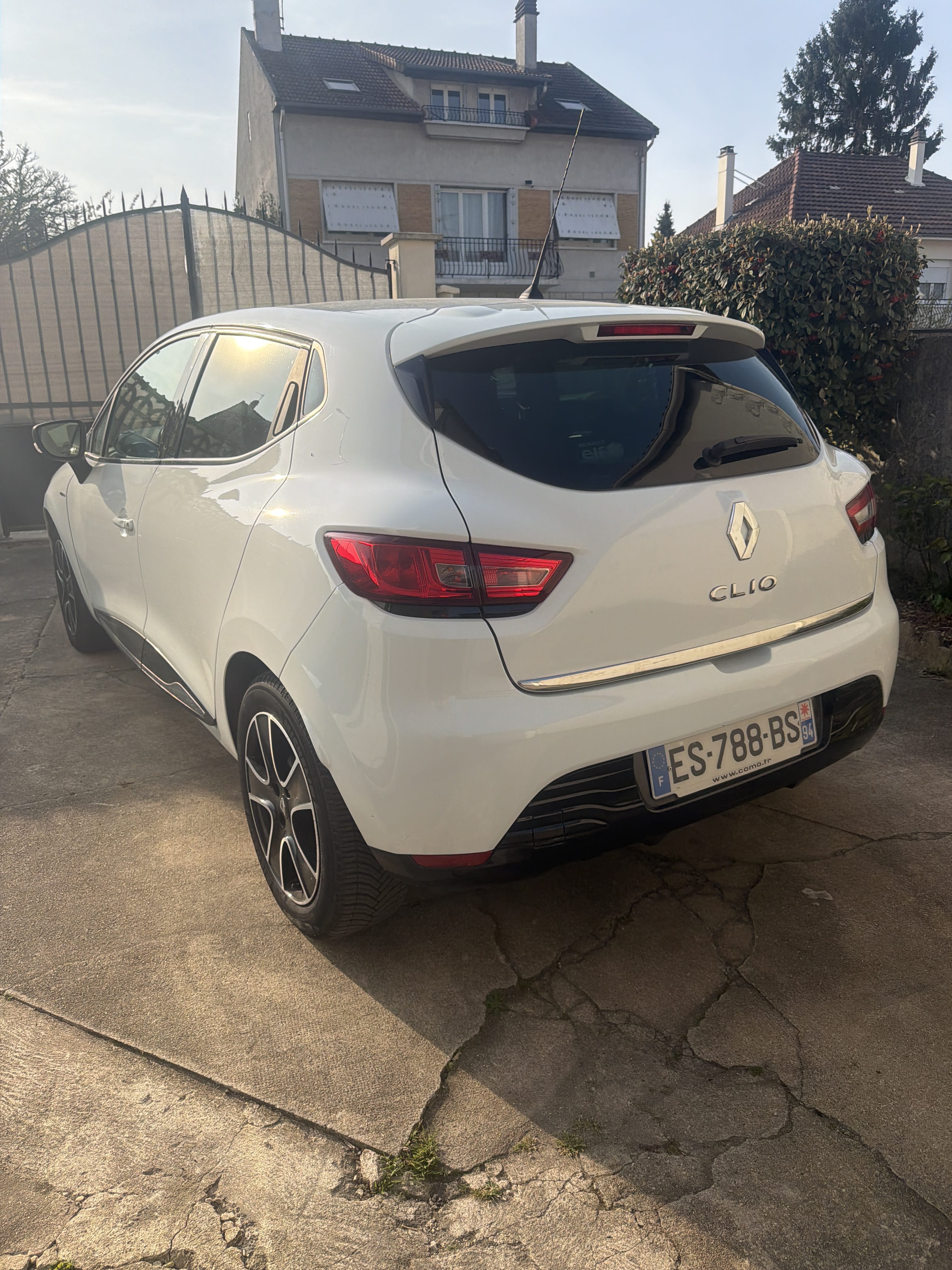 Renault Clio avec GPS
