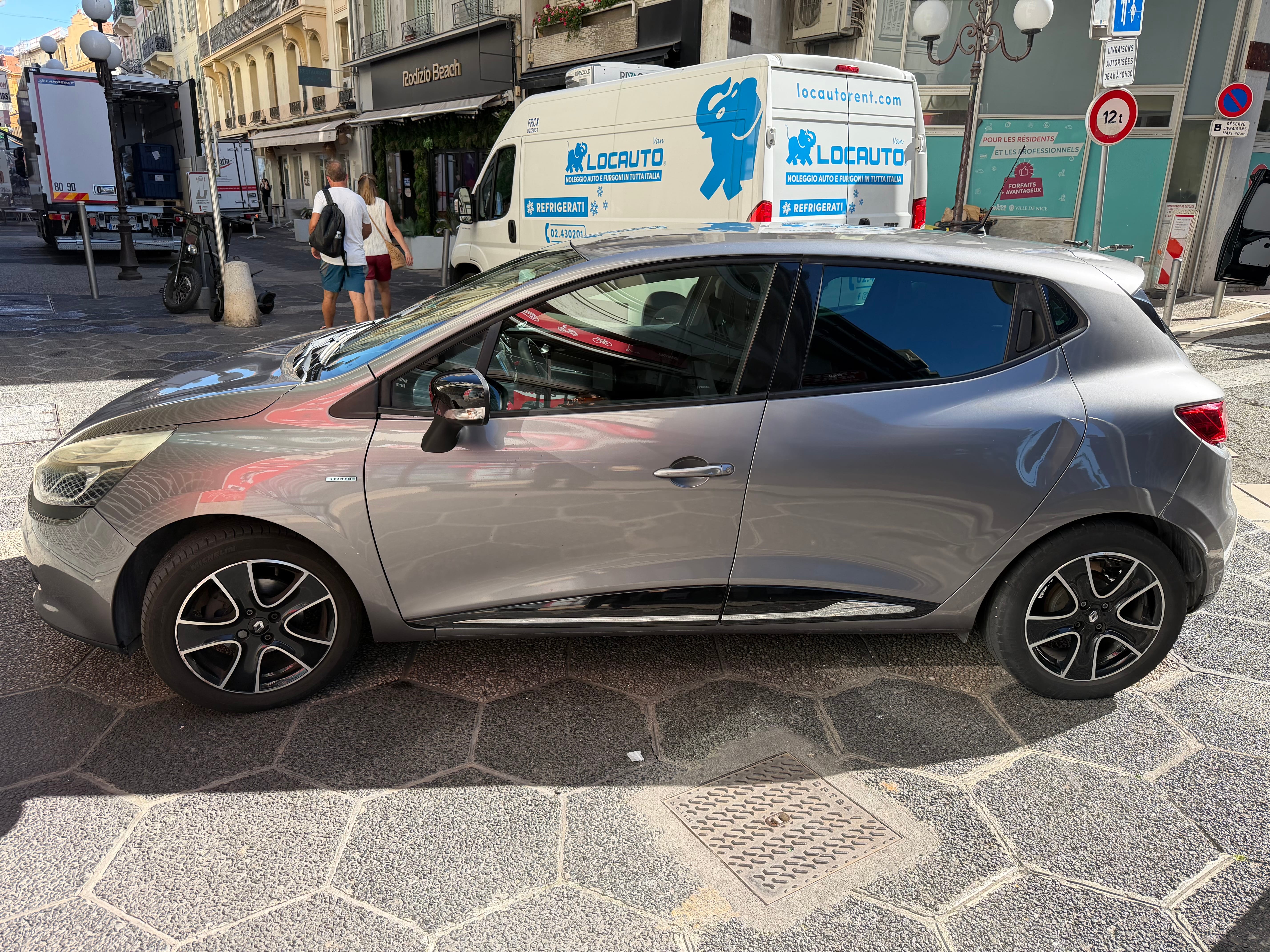 Renault Clio avec Climatisation