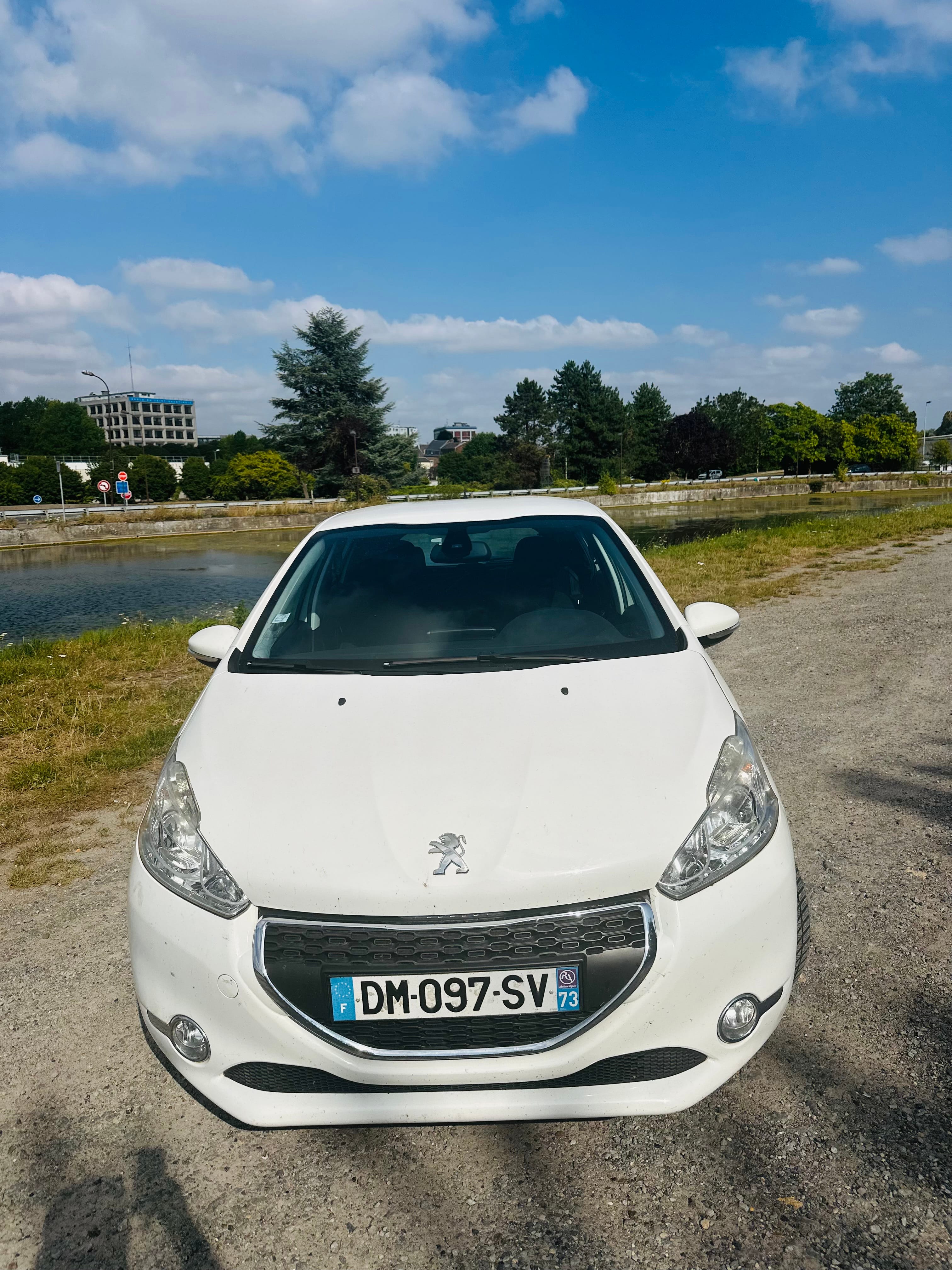 Peugeot 208, 2014, Diesel