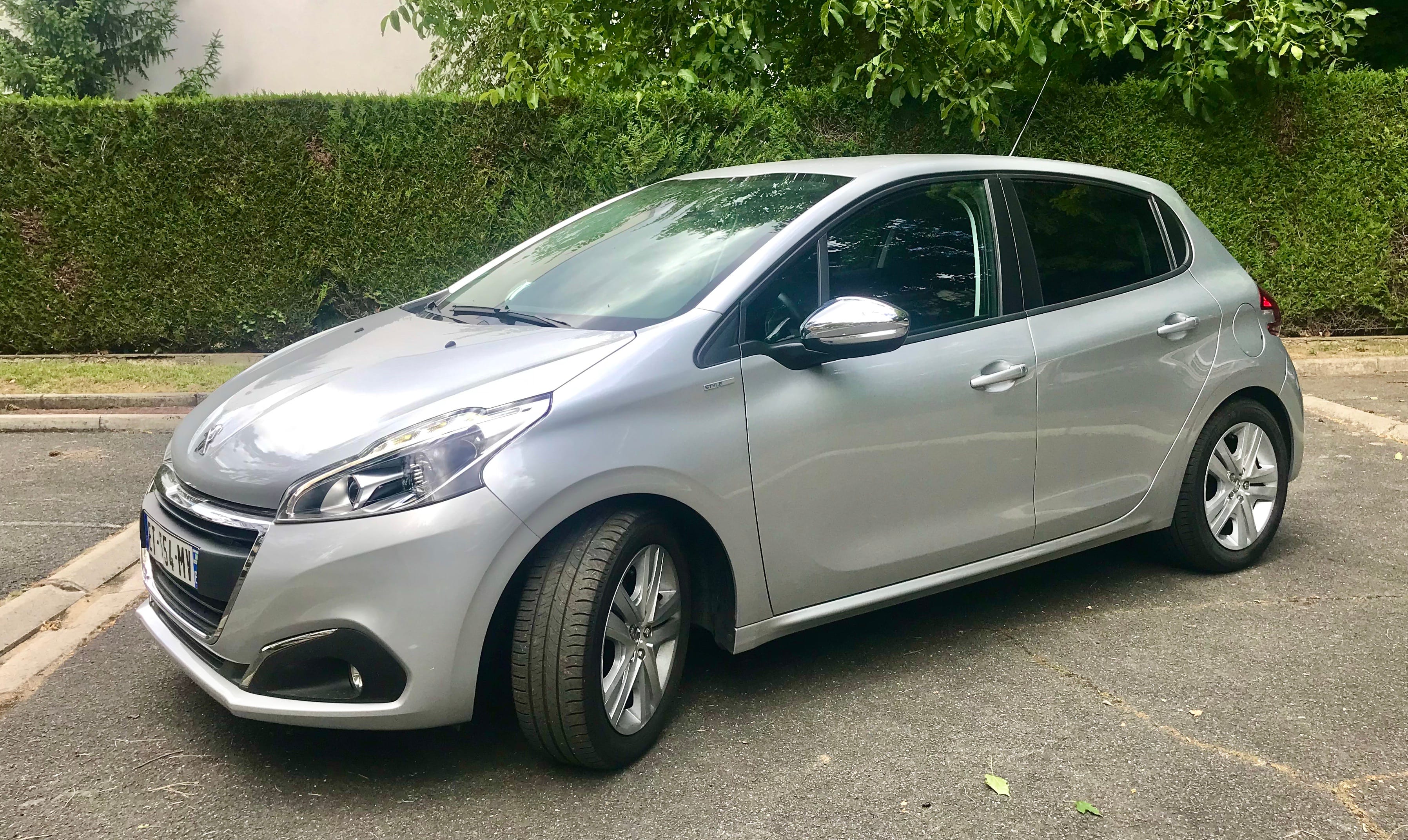 Peugeot 208 avec Climatisation