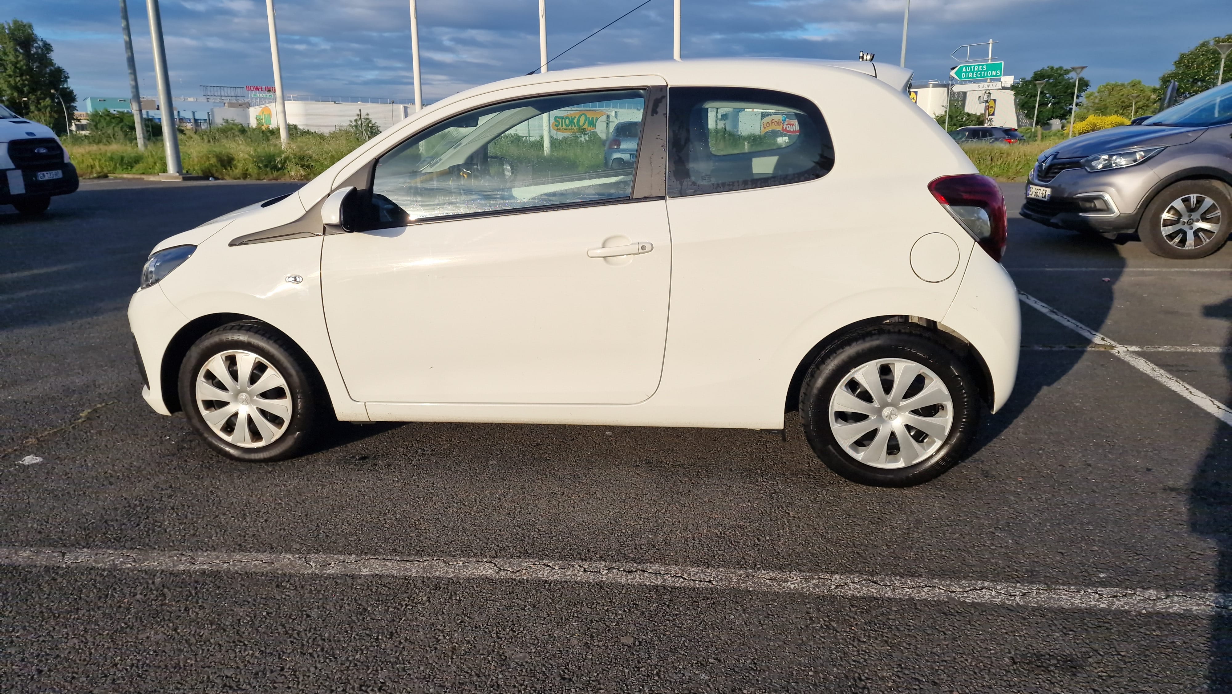 Peugeot 108 Athis-Mons - PARIS 19ème avec Audio Bluetooth