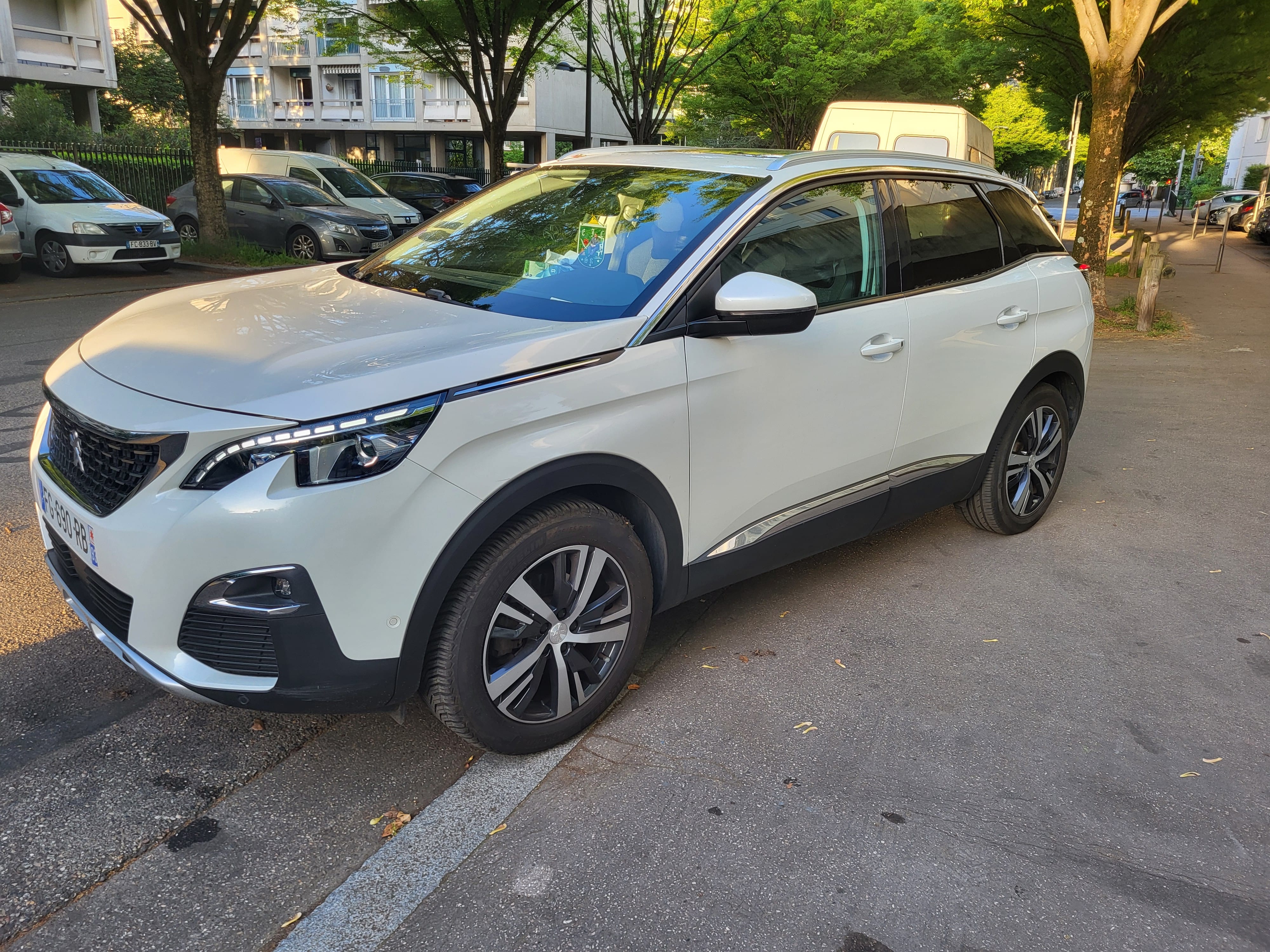 Peugeot 3008, 2019, Essence 95