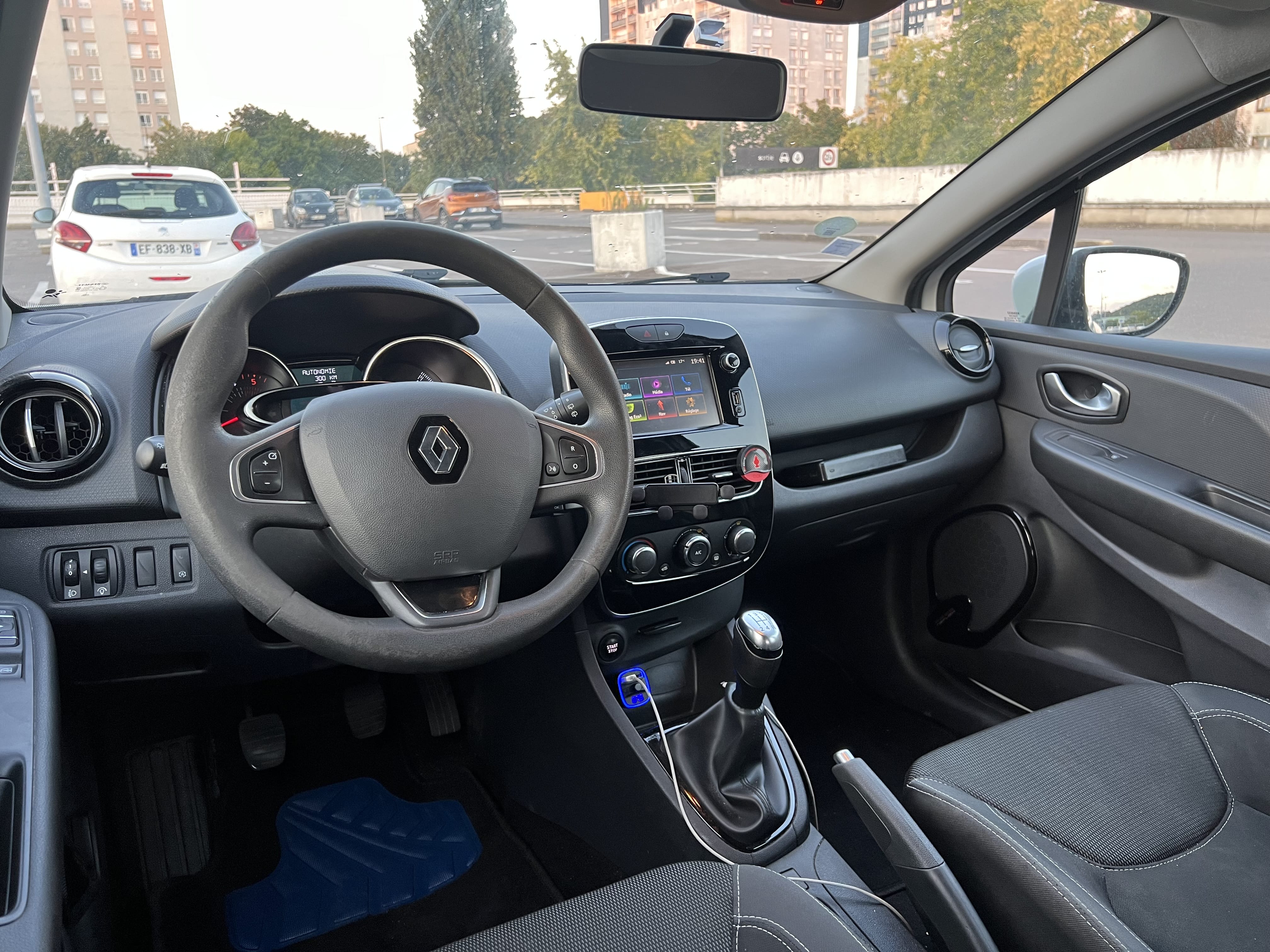 Renault Clio Société avec GPS