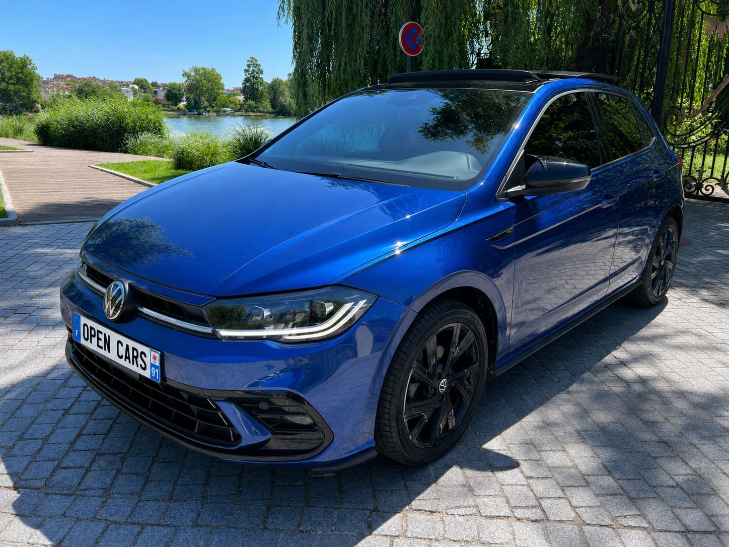 Volkswagen Polo R-LINE FULL, 2023, Essence 95, automatique