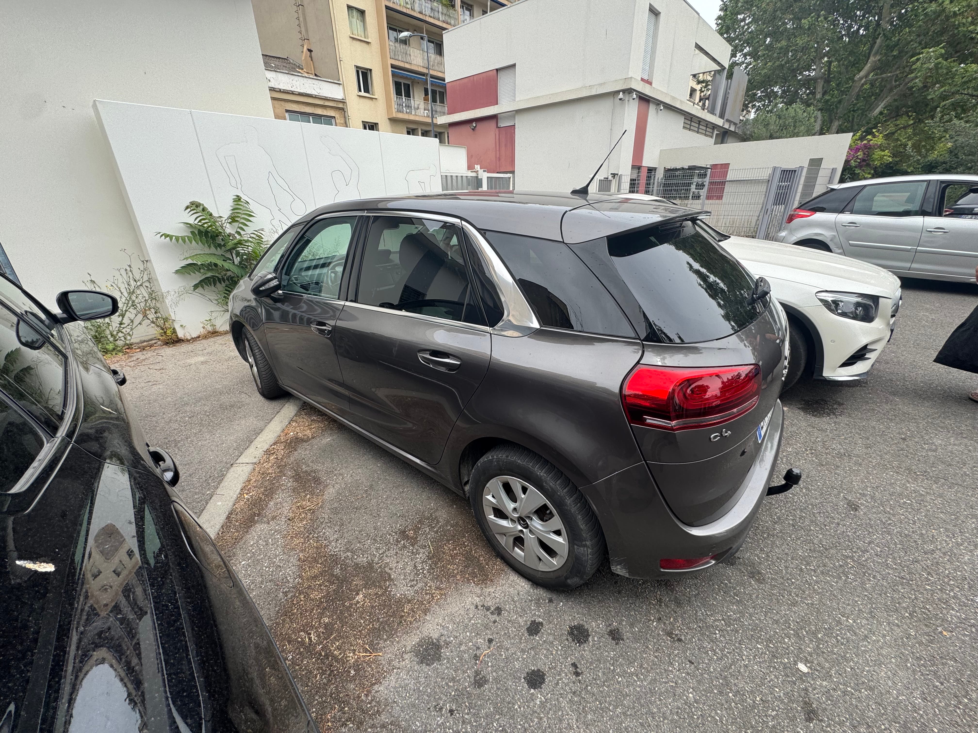 Citroen C4 Picasso with Cruise control