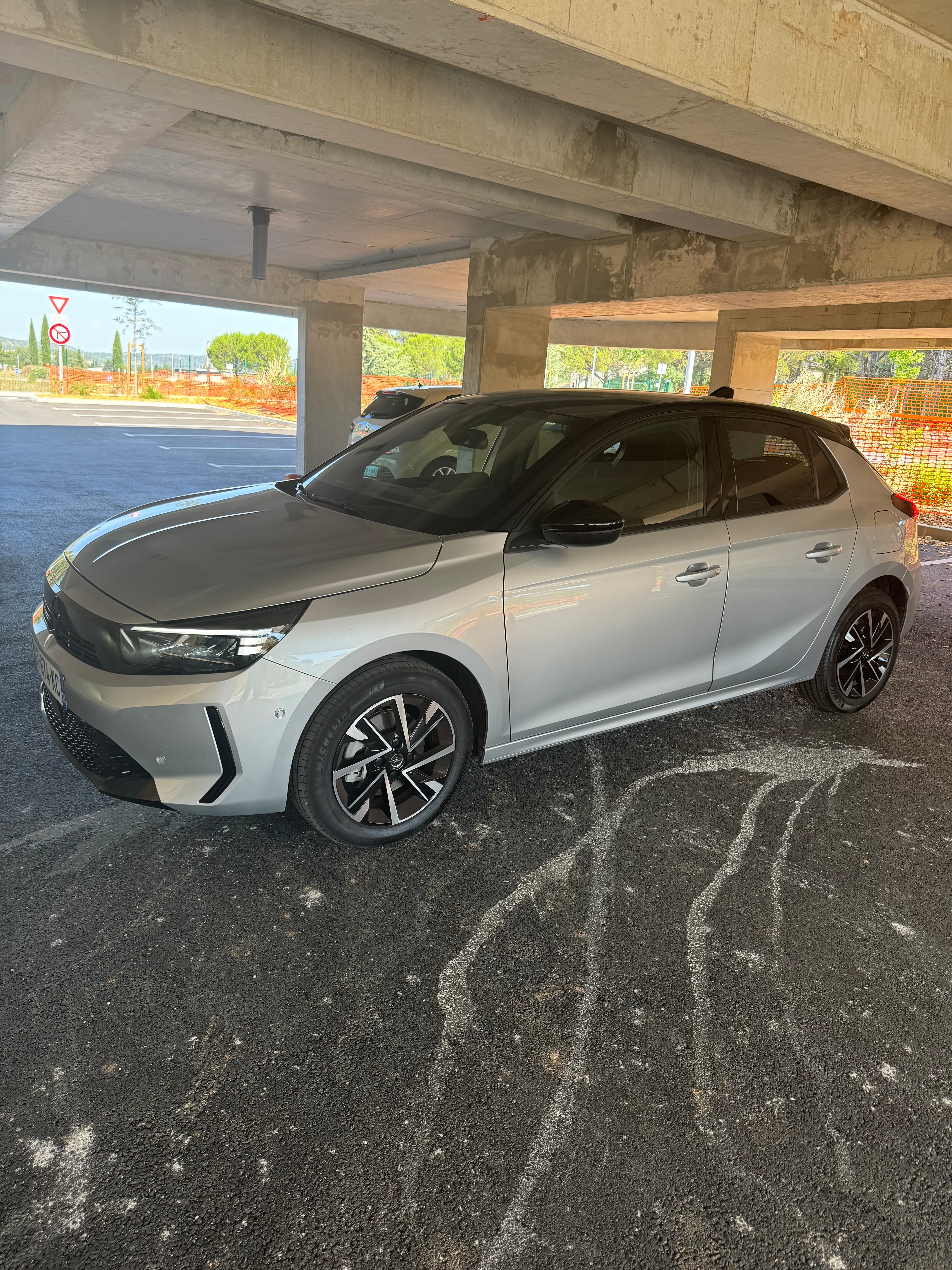Opel Corsa avec Climatisation