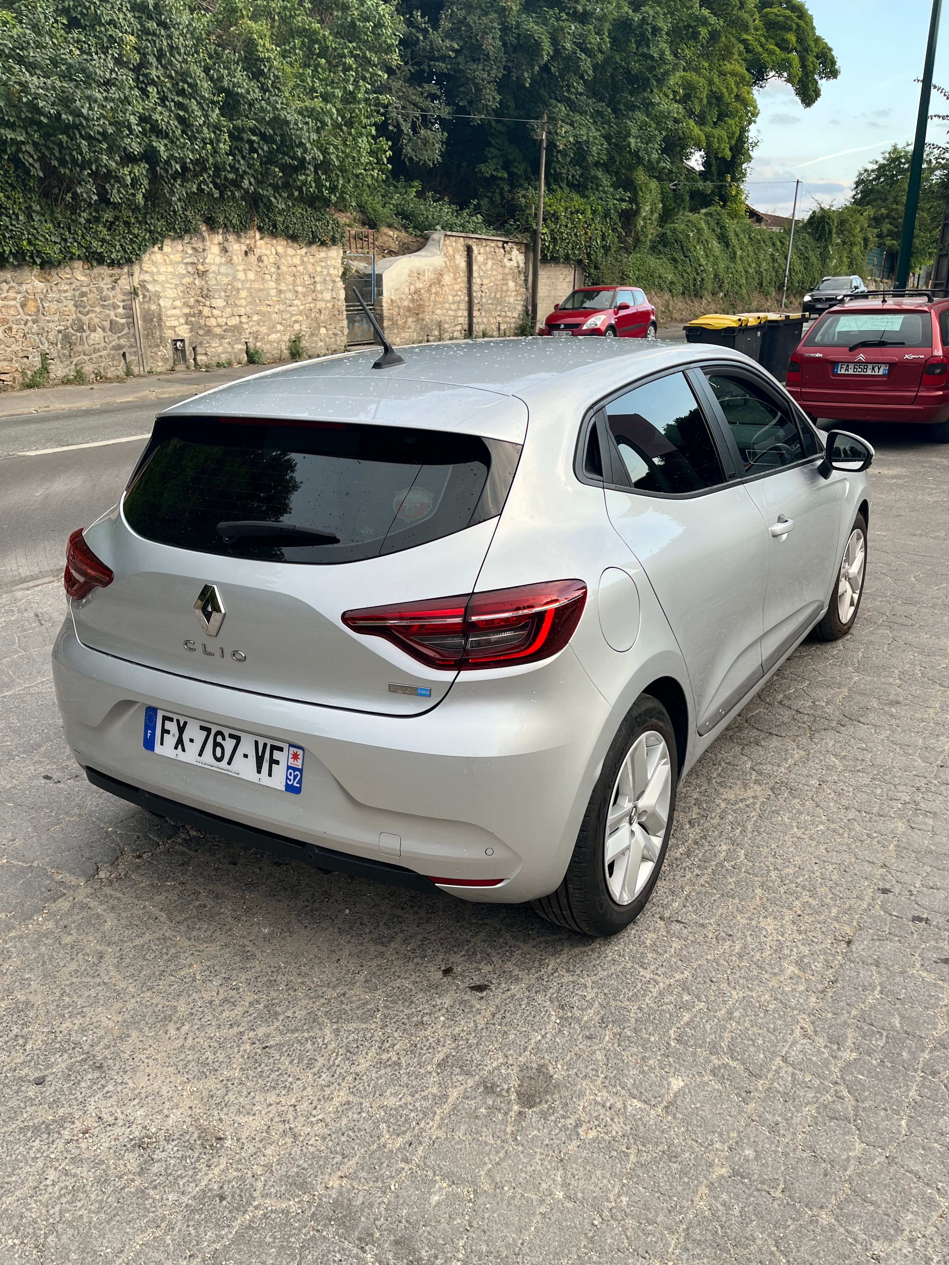 Renault Clio E-tech avec Caméra de recul