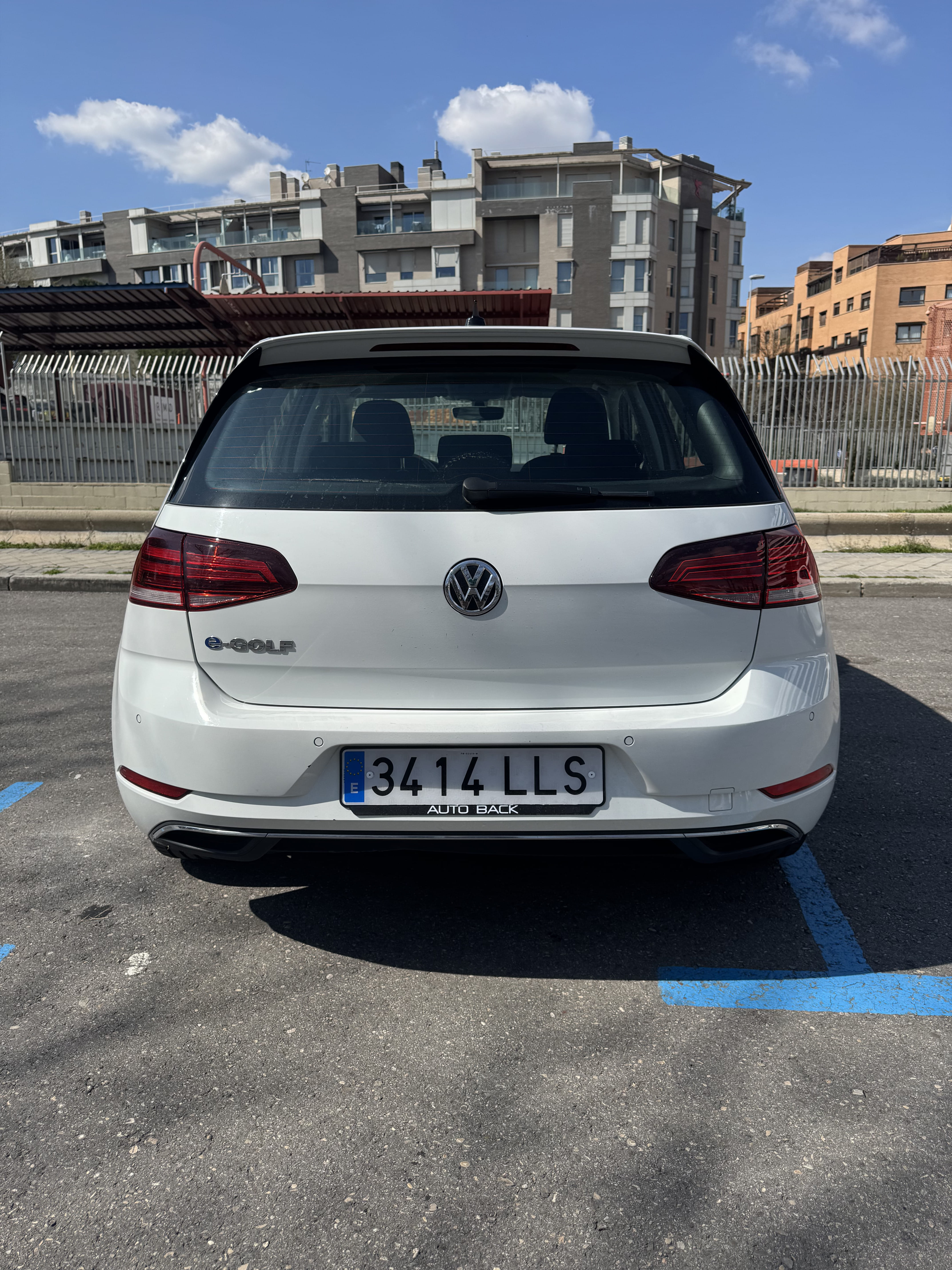 Volkswagen e-Golf con GPS