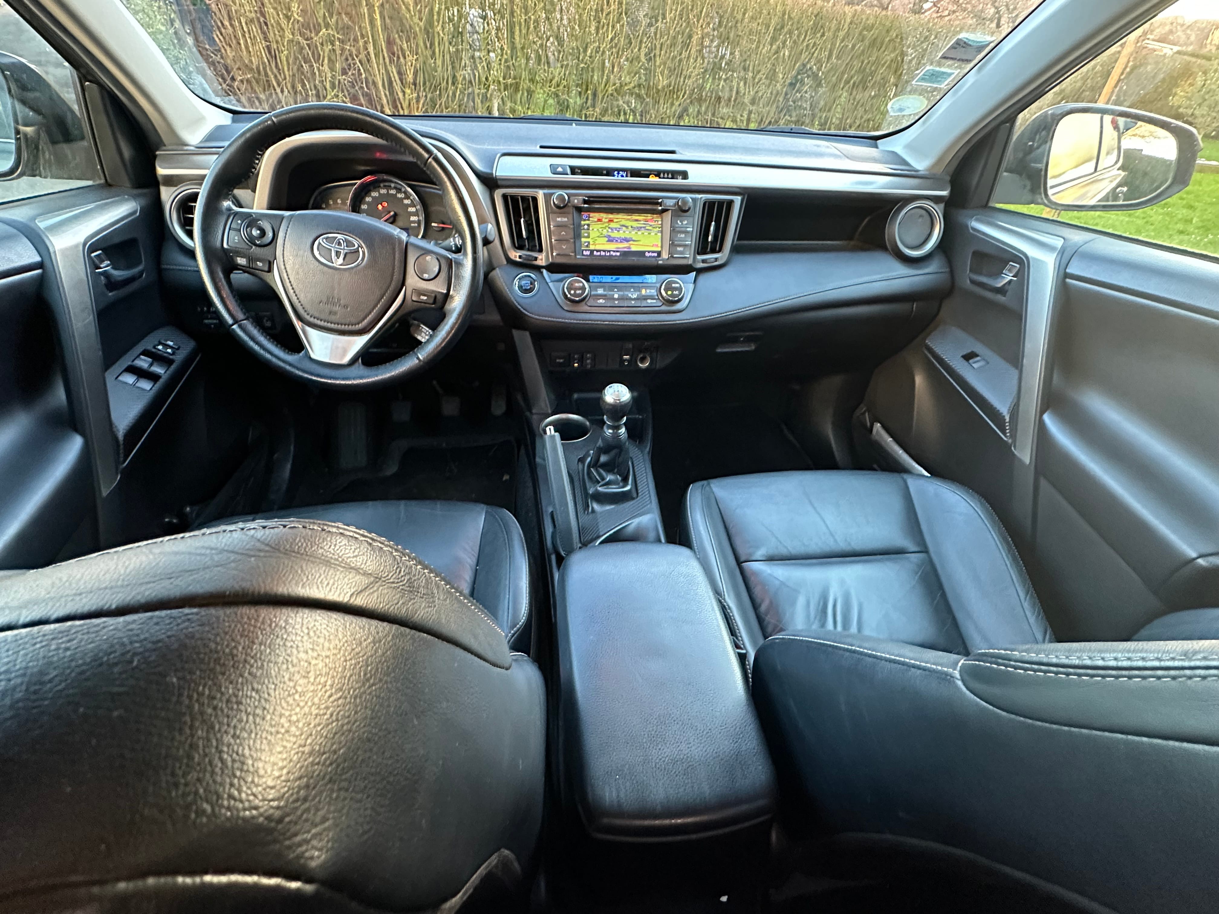 Toyota RAV4 avec Régulateur de vitesse