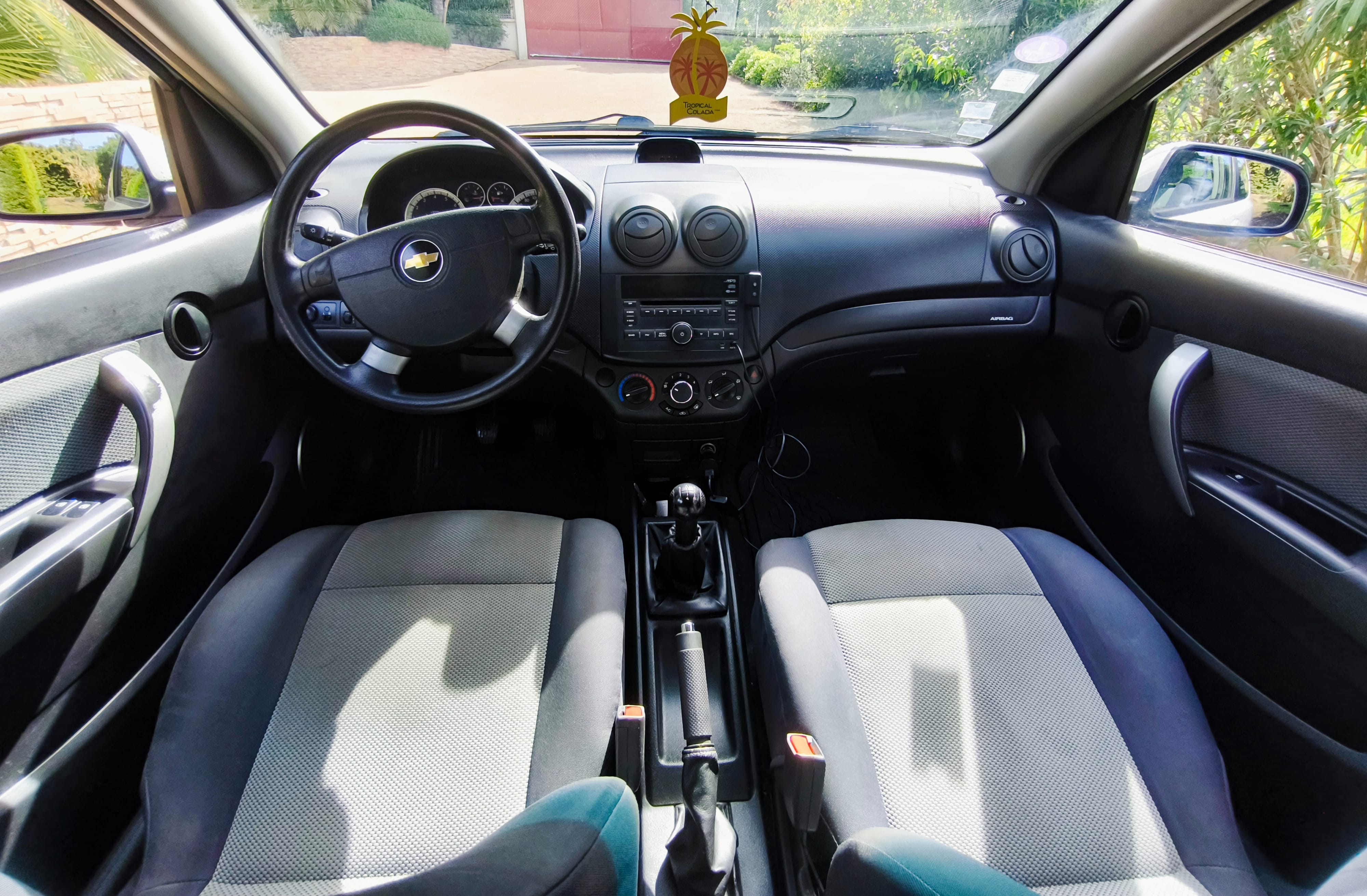 Chevrolet Aveo avec Siège bébé