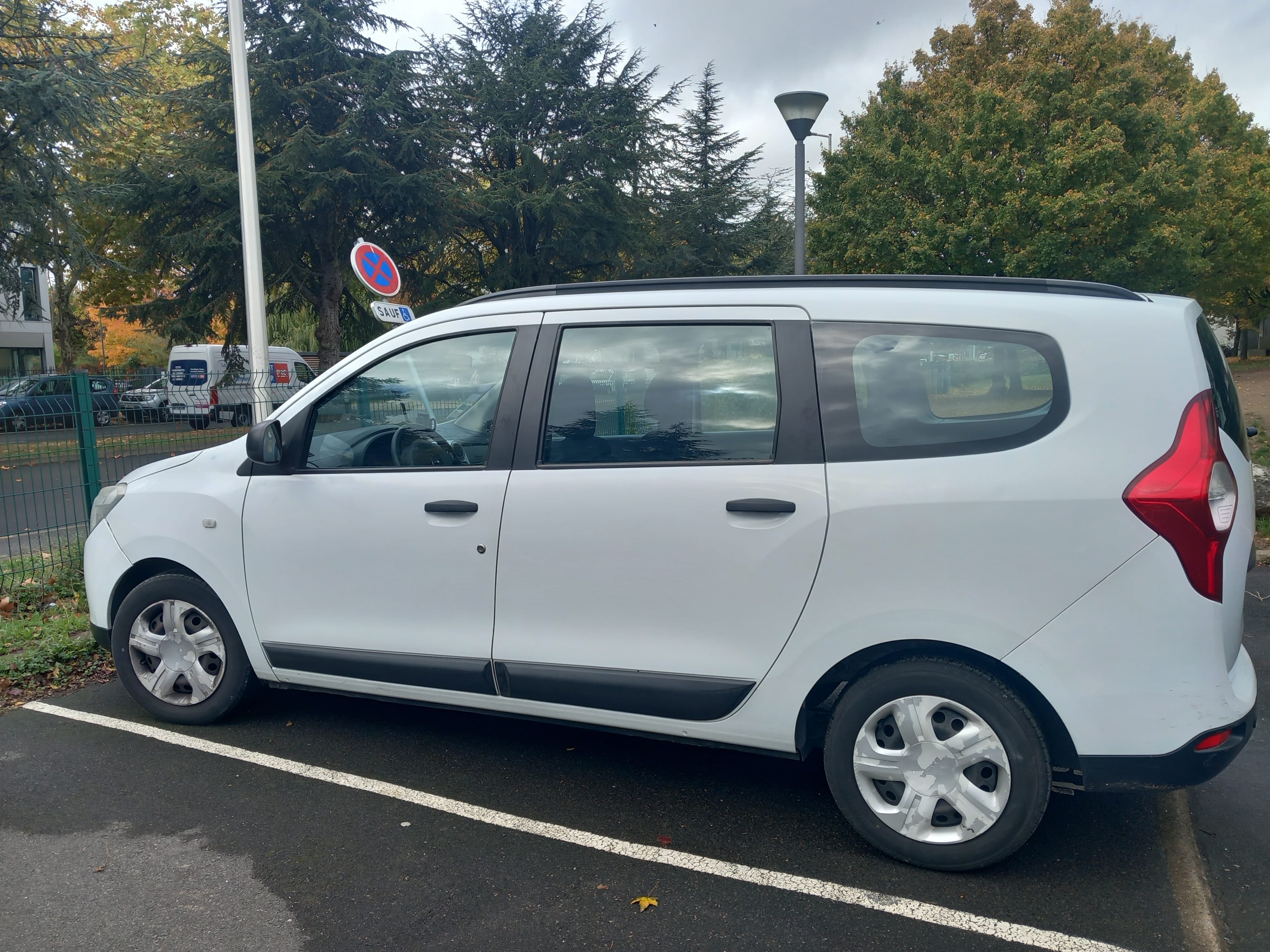 Dacia Lodgy avec Régulateur de vitesse