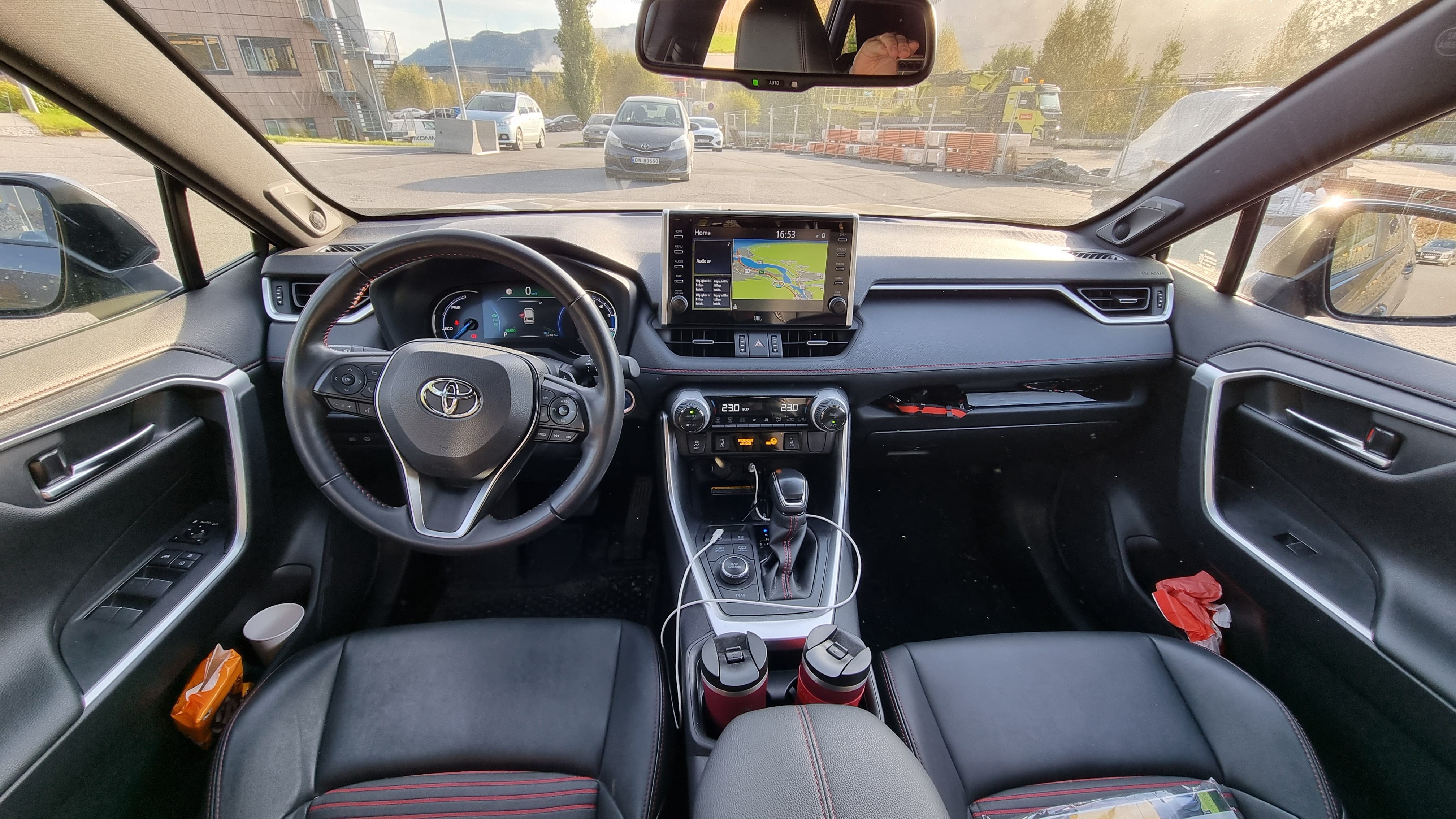 Toyota Rav4 Hybrid med Bluetooth audio