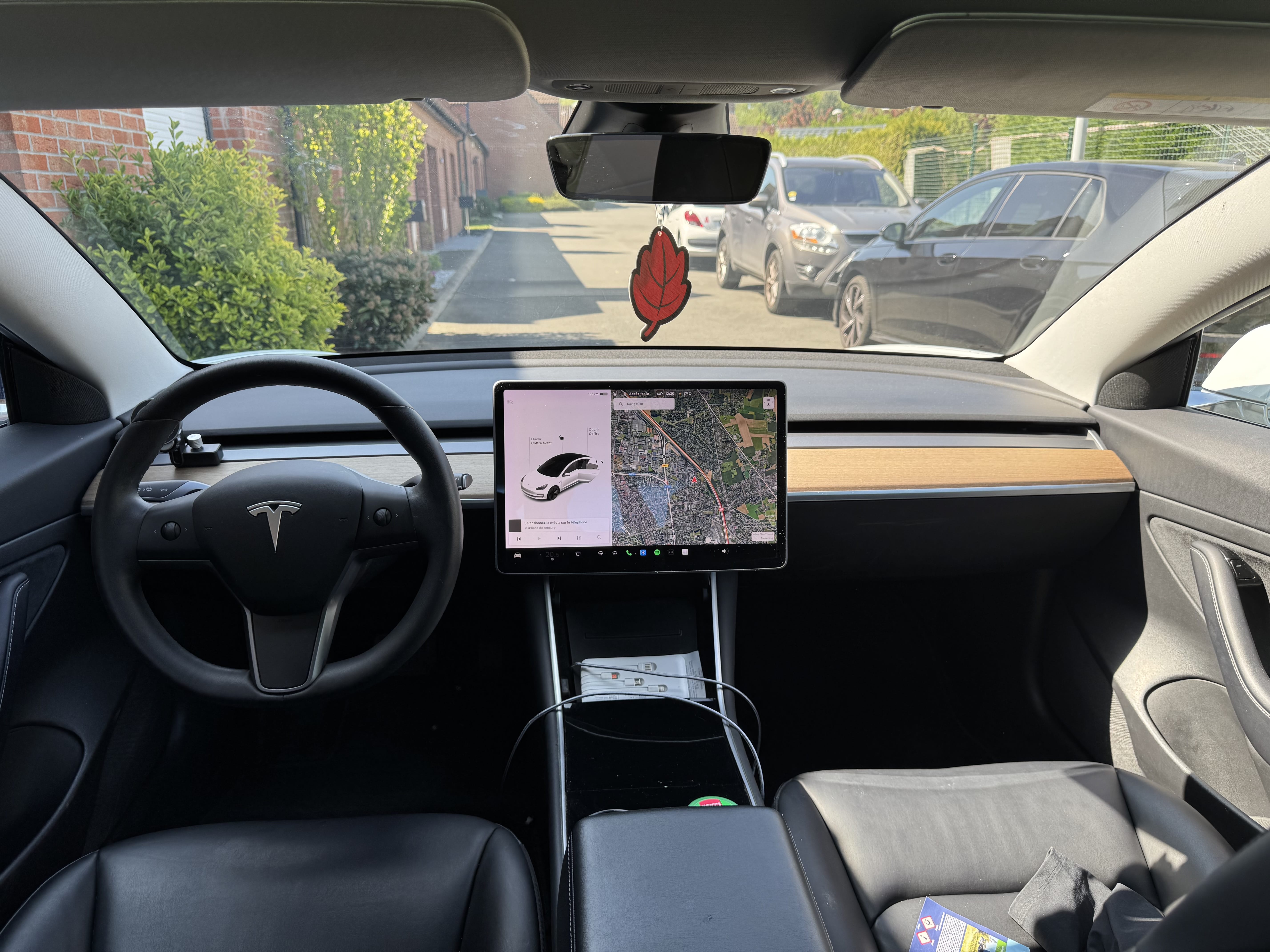 Tesla Model 3 avec GPS
