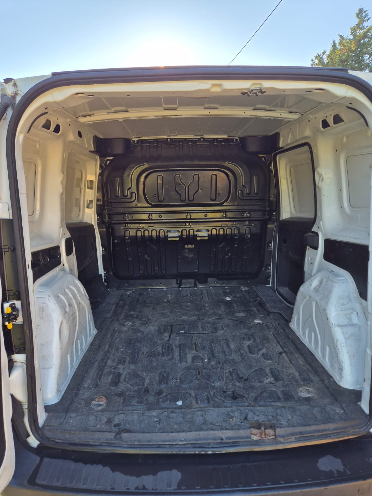 Fiat Doblo Cargo avec Climatisation