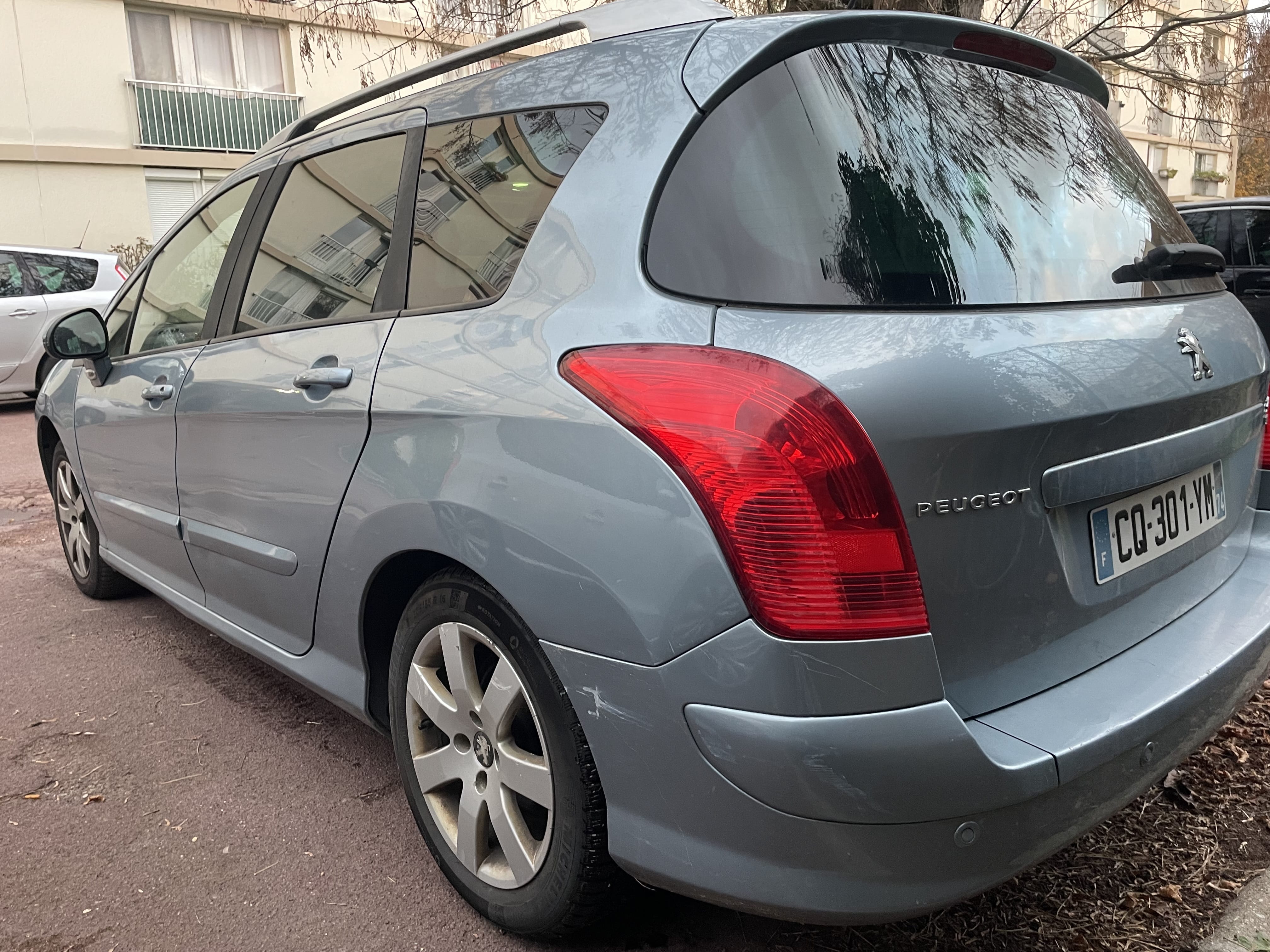 Peugeot 308 SW 1.6 eHDI avec Régulateur de vitesse