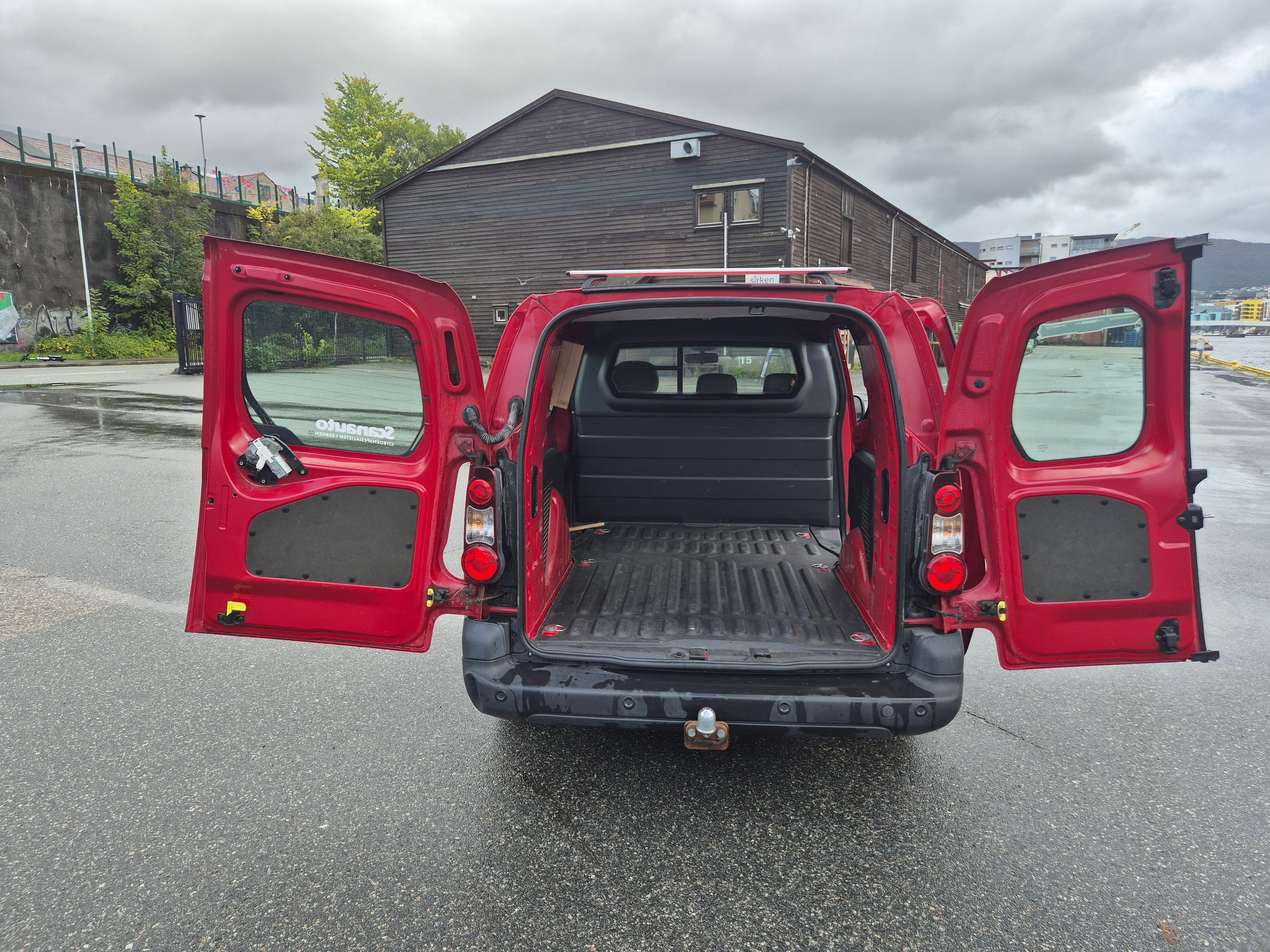 Citroen Berlingo med Lydinngang