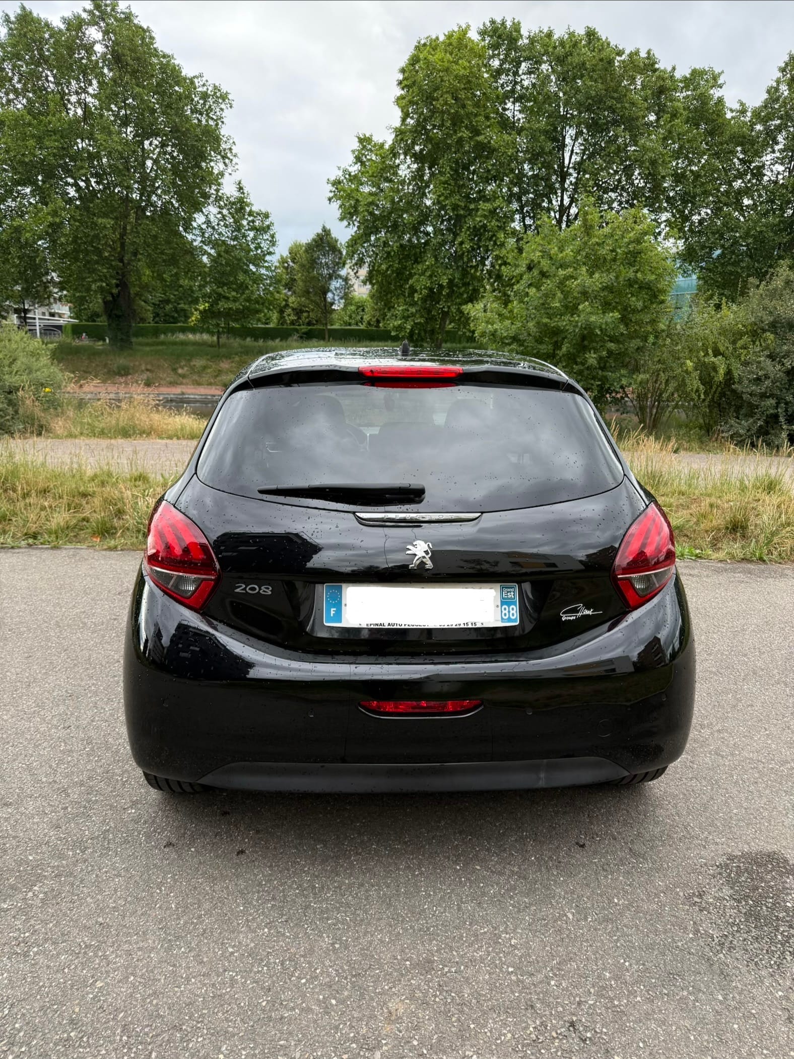 Peugeot 208 avec GPS