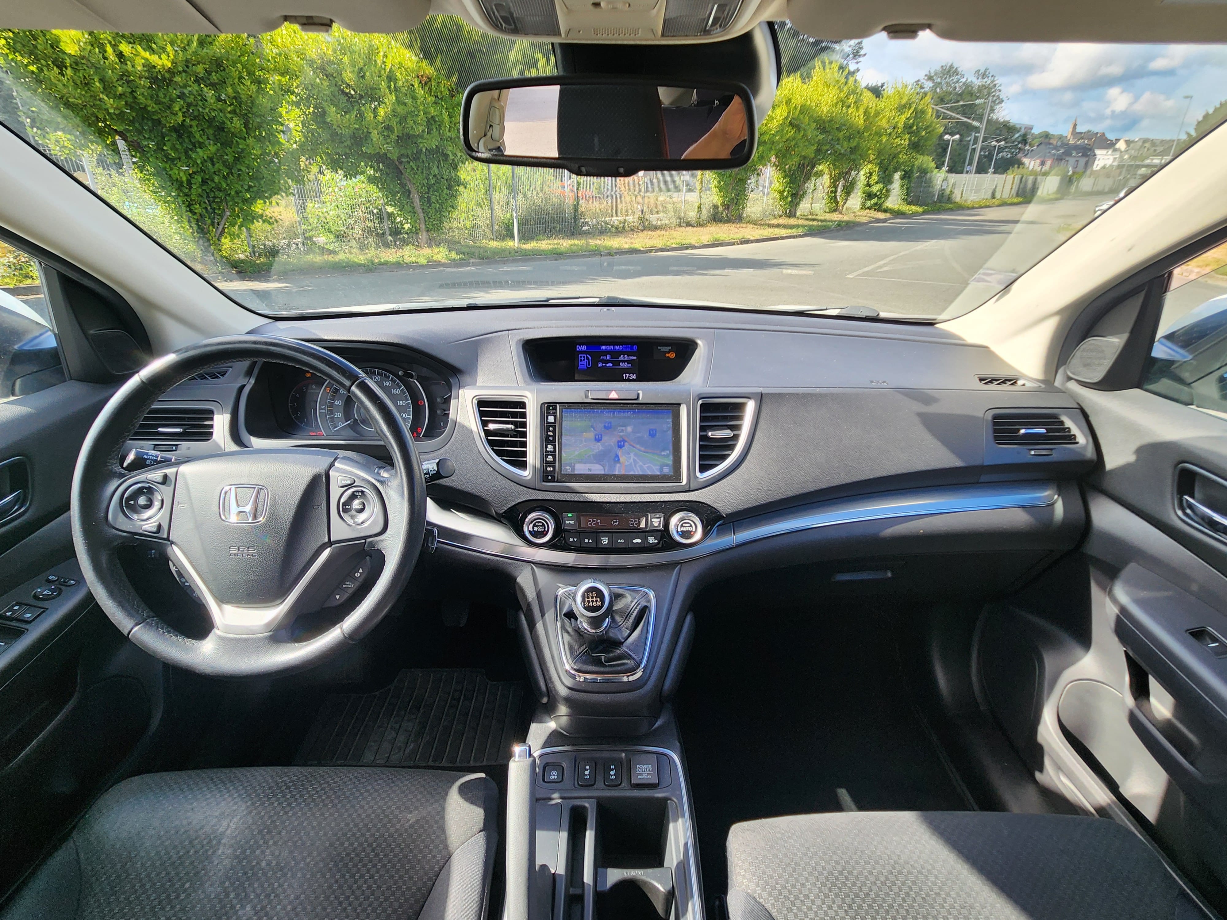 Honda CR-V Spacieux et Economique avec GPS