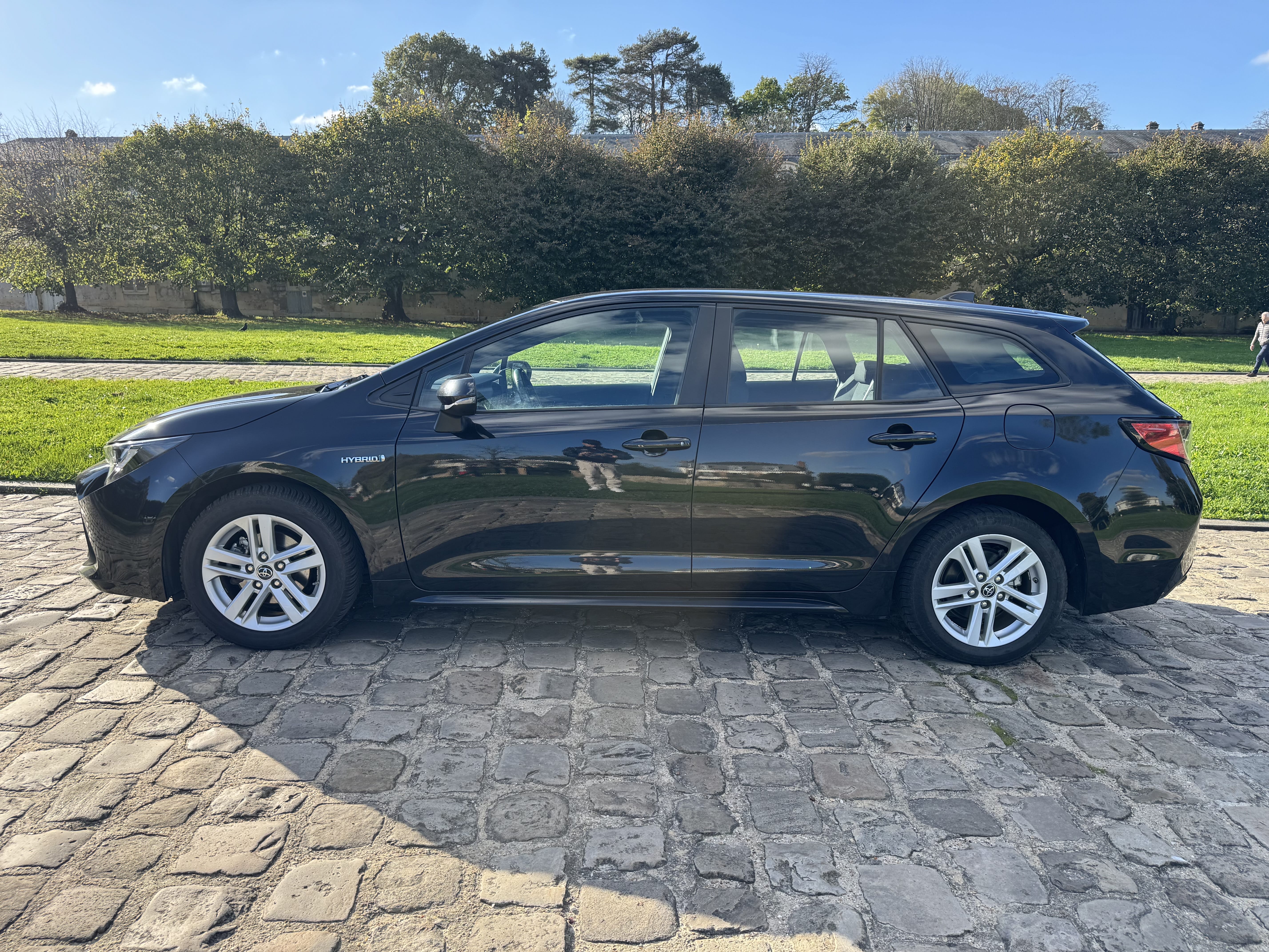 Toyota Corolla Break Hybride, 2019, Essence 98 / Électrique (hybride), automatique