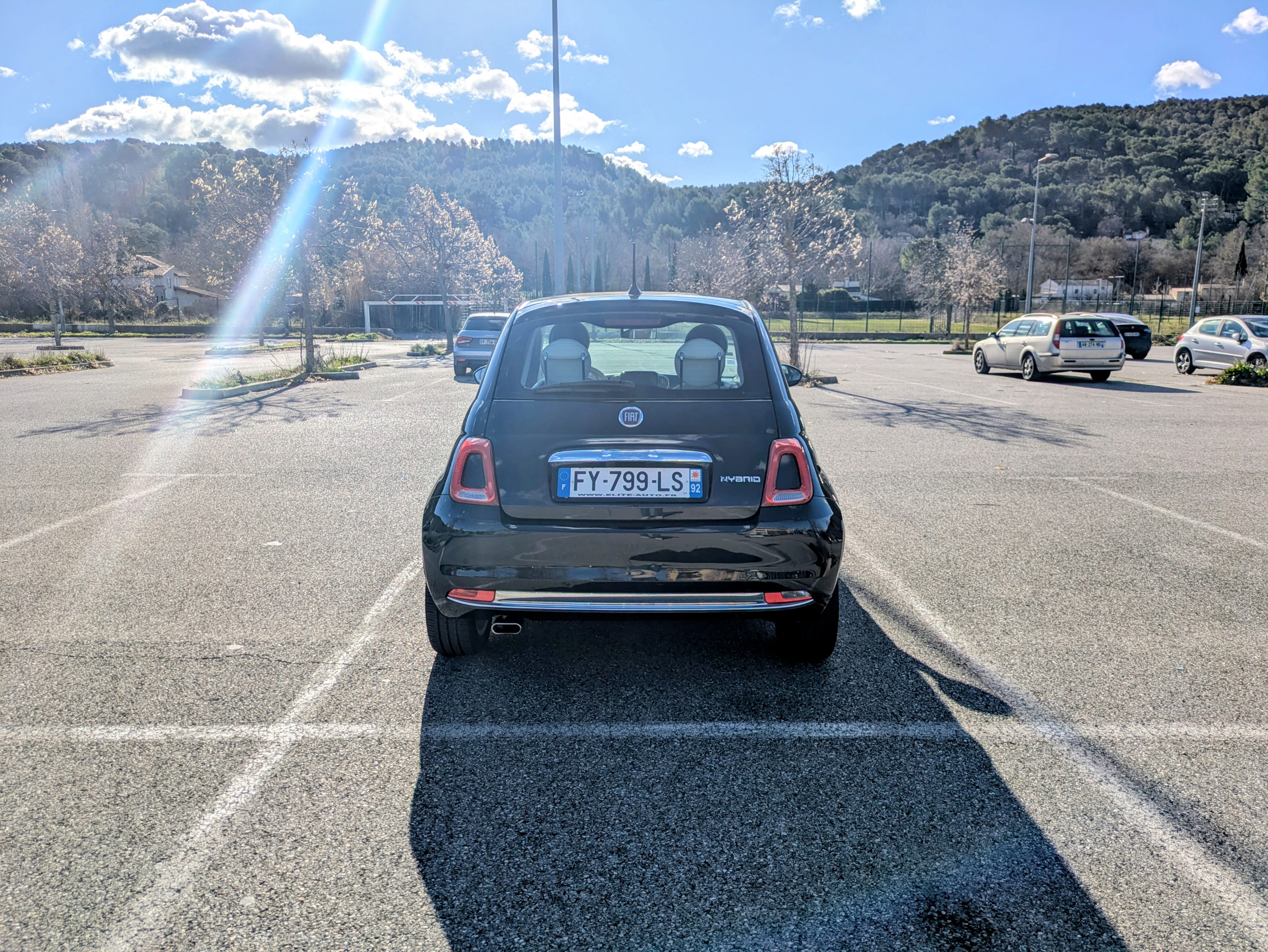 Fiat 500 Hybride (non rechargeable) avec Entrée audio / iPod
