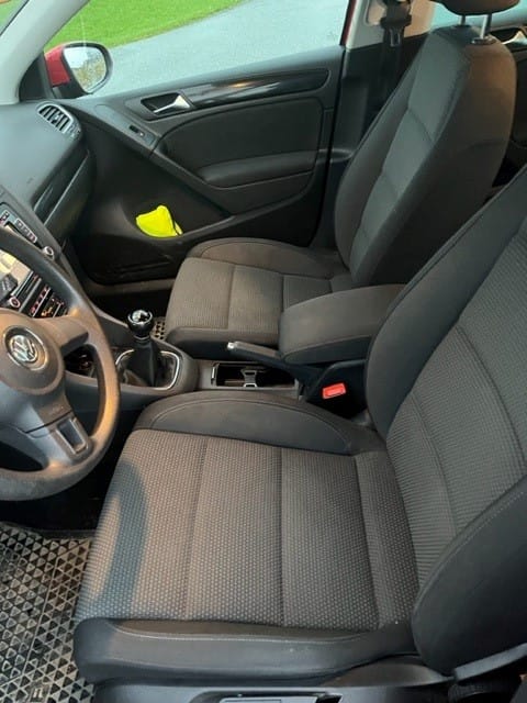 Volkswagen Golf 1.6TDI with Audio / iPod input