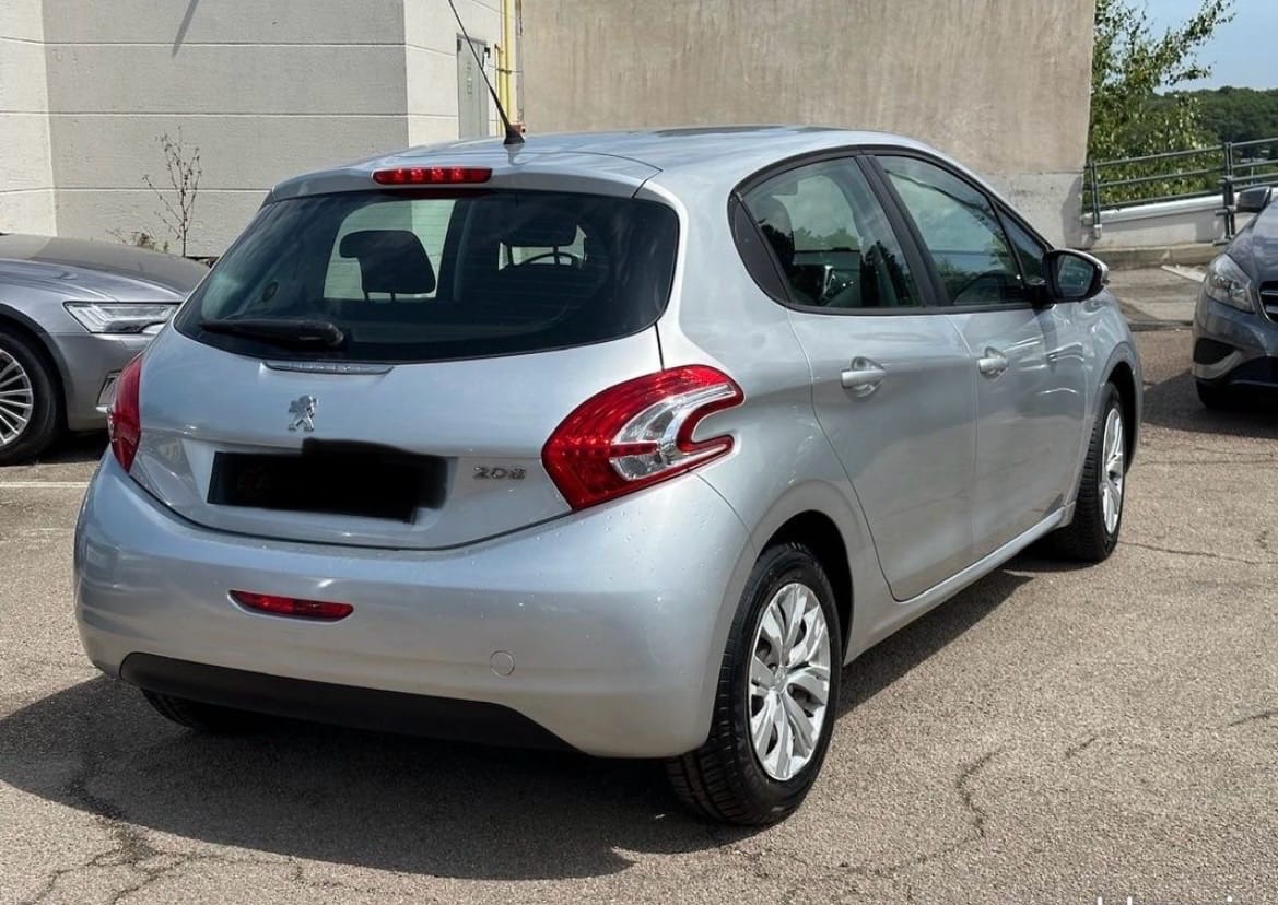 Peugeot 208 avec Climatisation
