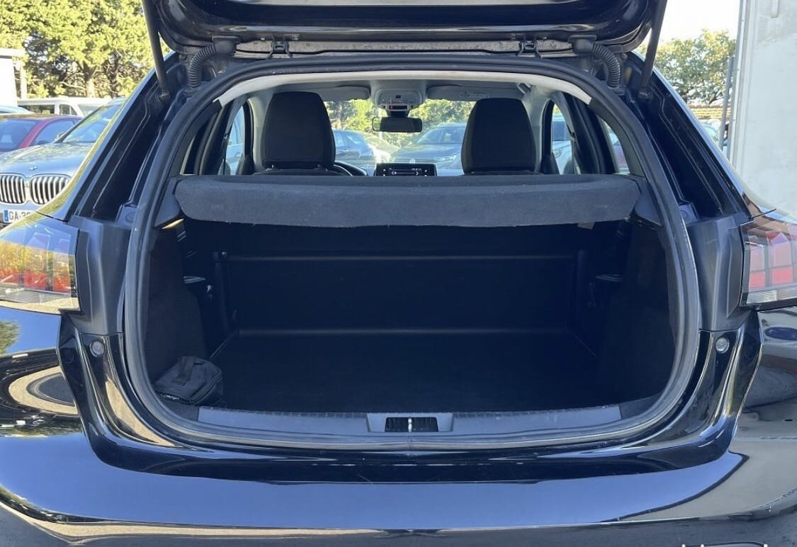 Peugeot 208 avec GPS