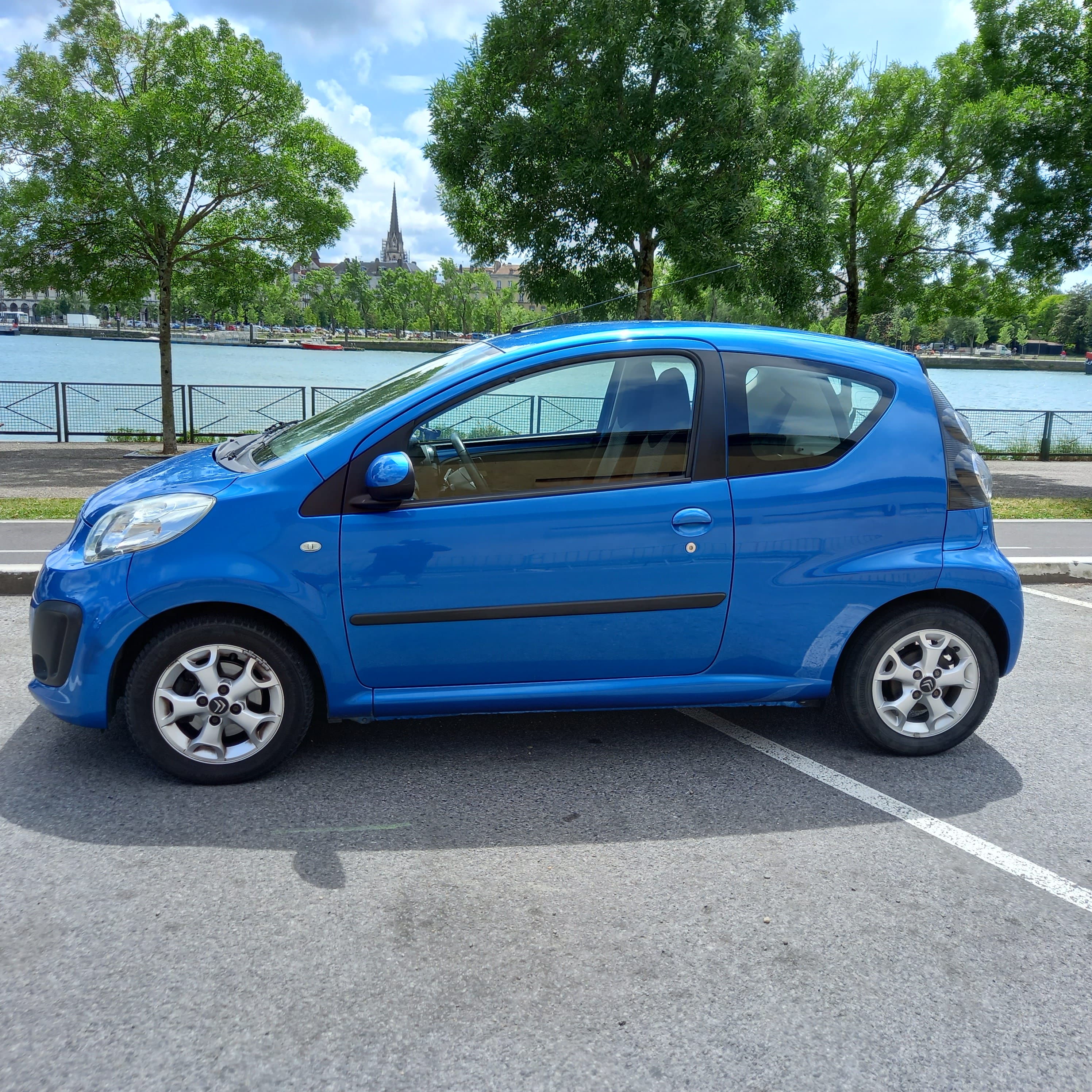Citroen C1 EXCLUSIVE BLEUE with Air conditioning