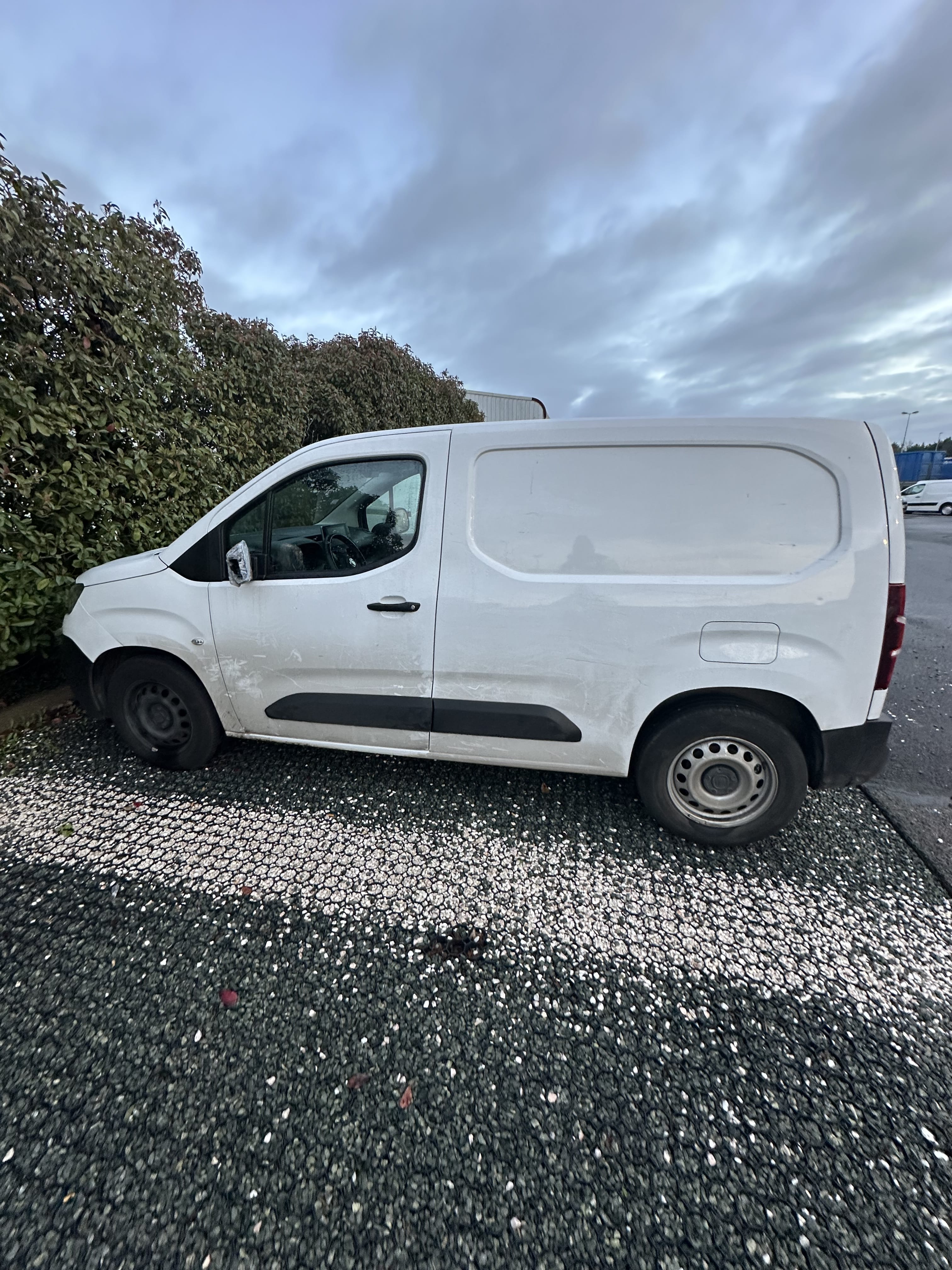 Fiat E-Doblo Cargo avec GPS