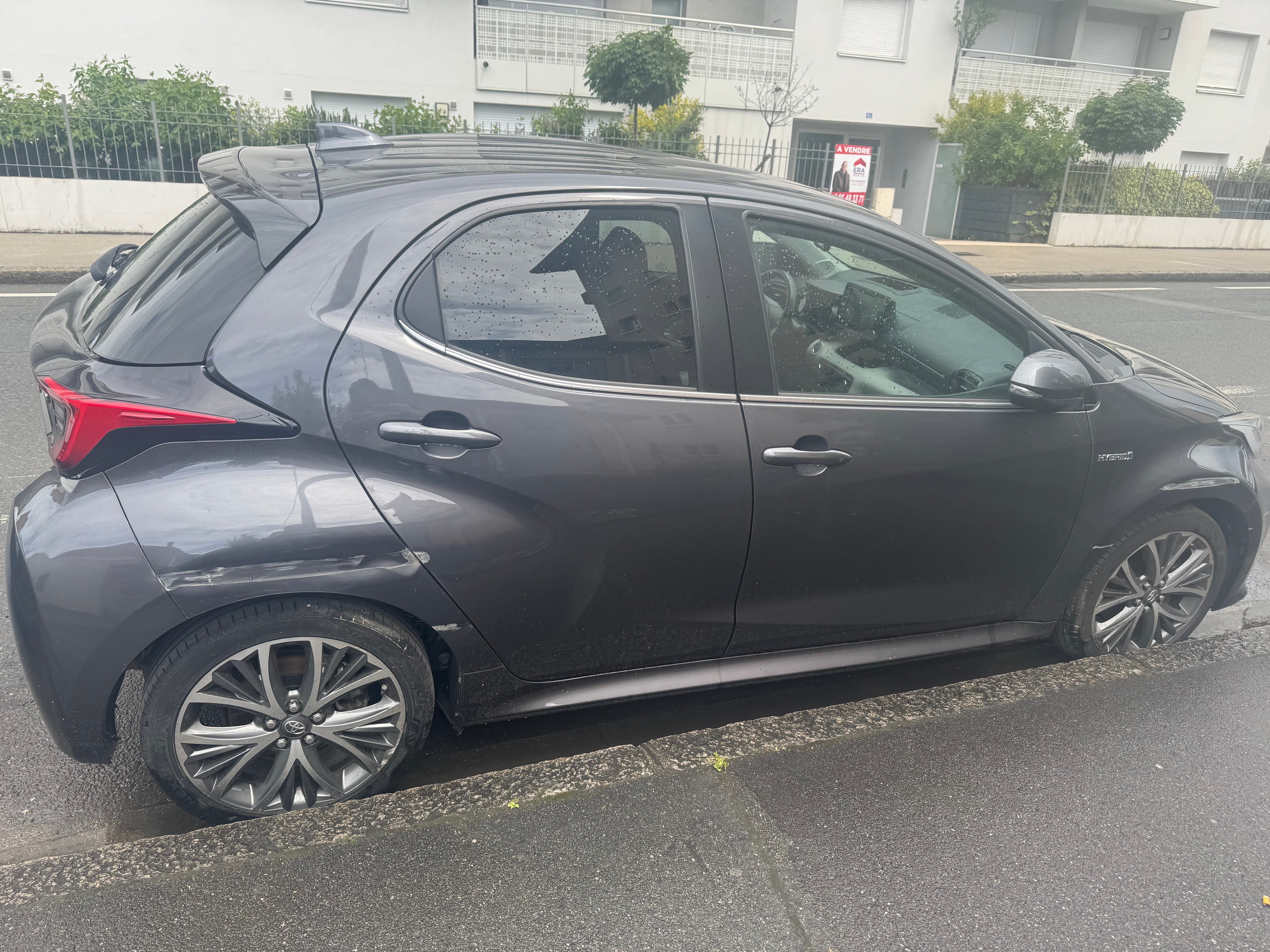 Toyota Yaris Hybride avec Climatisation