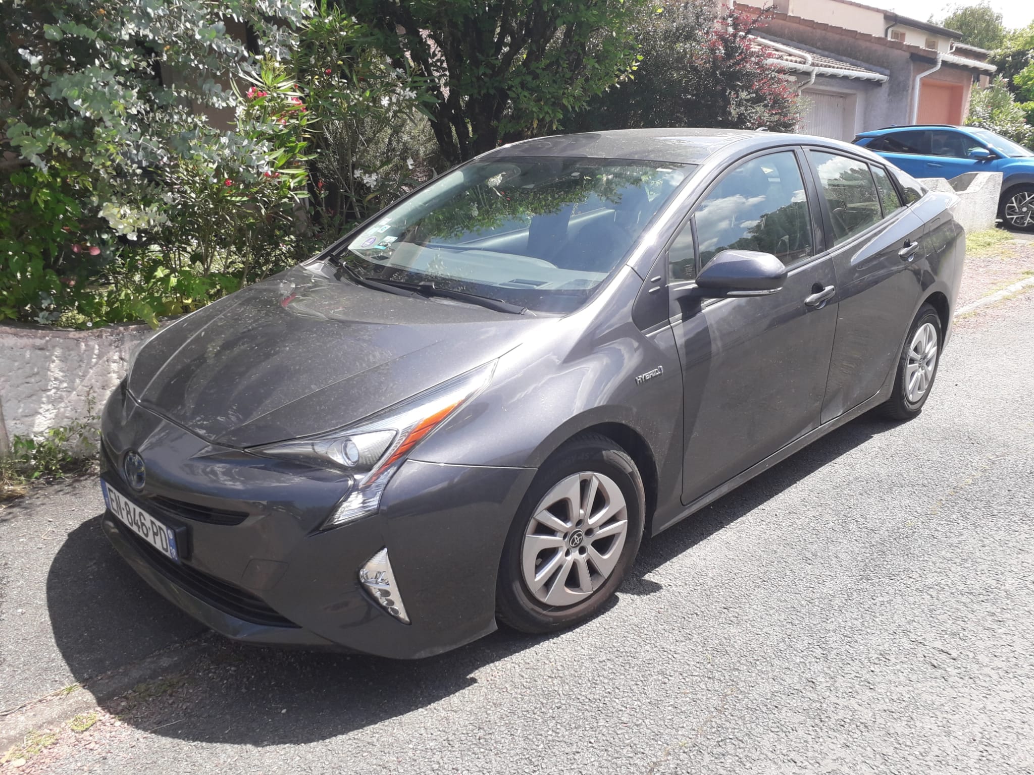 Toyota Prius Four, 2017, Essence 95 / Électrique (hybride), automatique