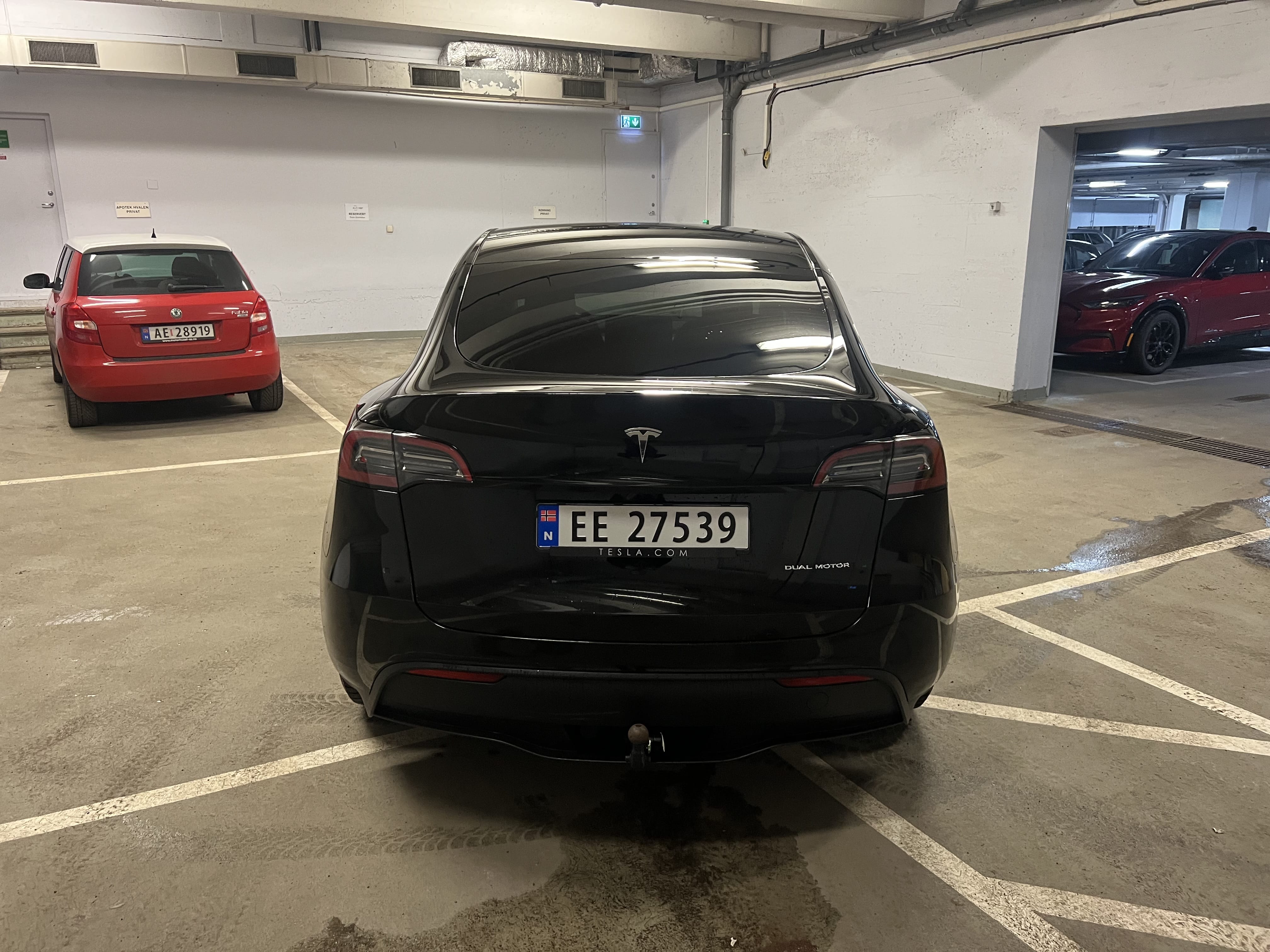 Tesla Model Y med Dashcam