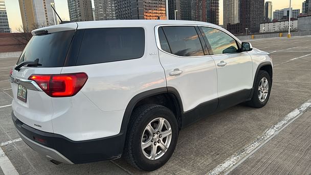 GMC Acadia with Bluetooth audio